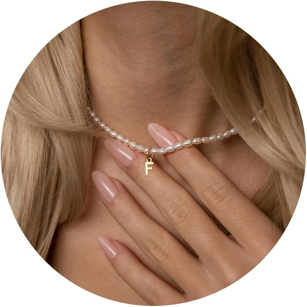 ❤ 【FLEXIBLE SIZE】: 14'' Pearl Strand Chain Plus 2.4'' Extension Chain. Suitable For All Wom... | Amazon (US)