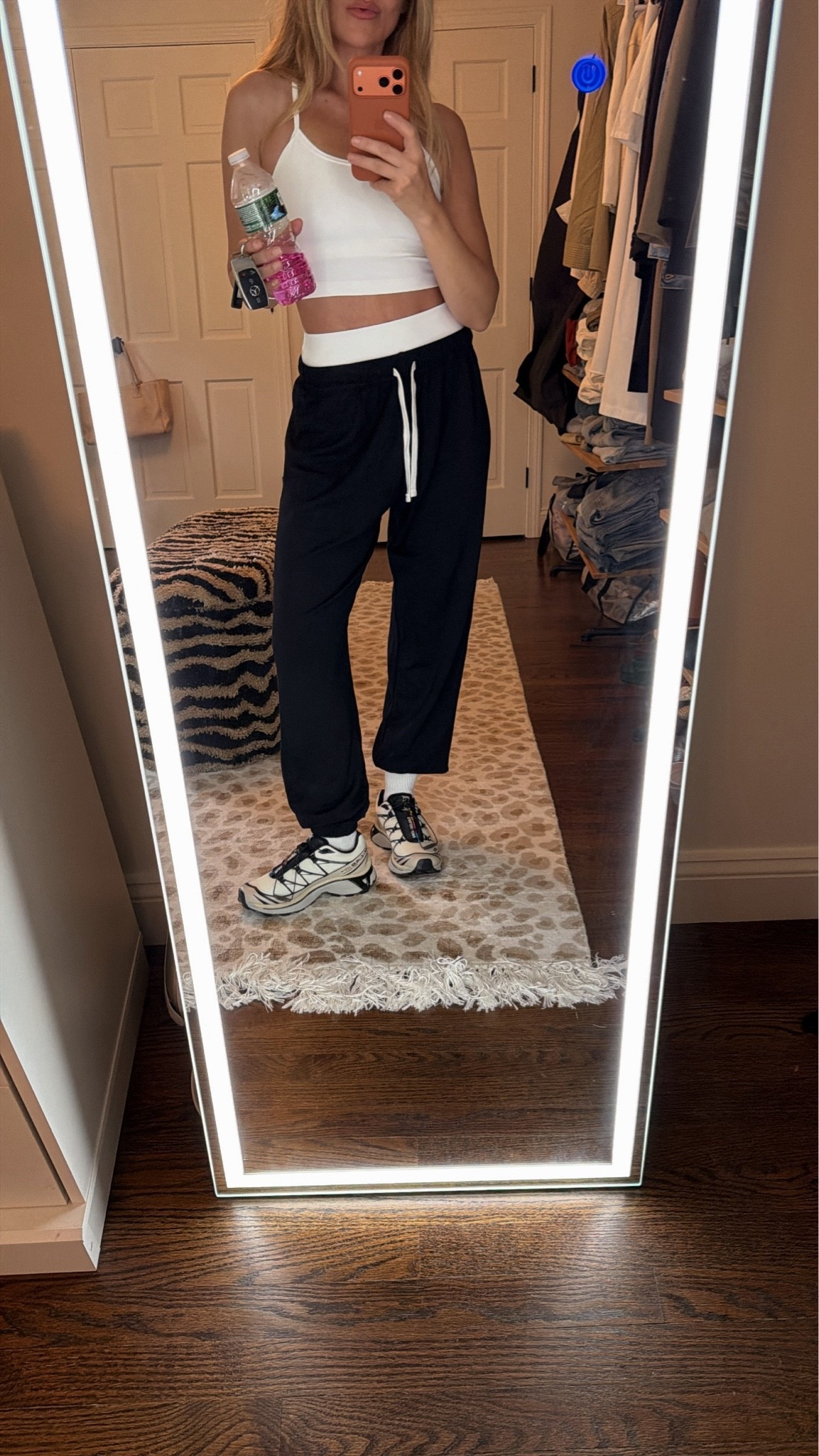 Gym to dentist today!

Tank Xs 
Sweats small 
Sneakers wearing 1/2 smaller than my usual size