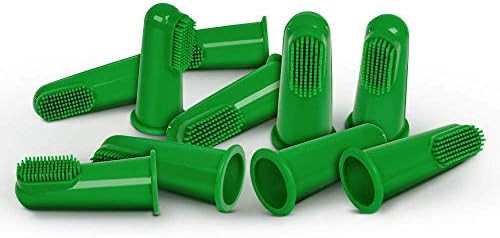 Vet’s Best Dog Toothbrush | Easy Teeth Cleaning for Dog Dental Care, Perfect for Dogs and Cats | Com | Amazon (US)