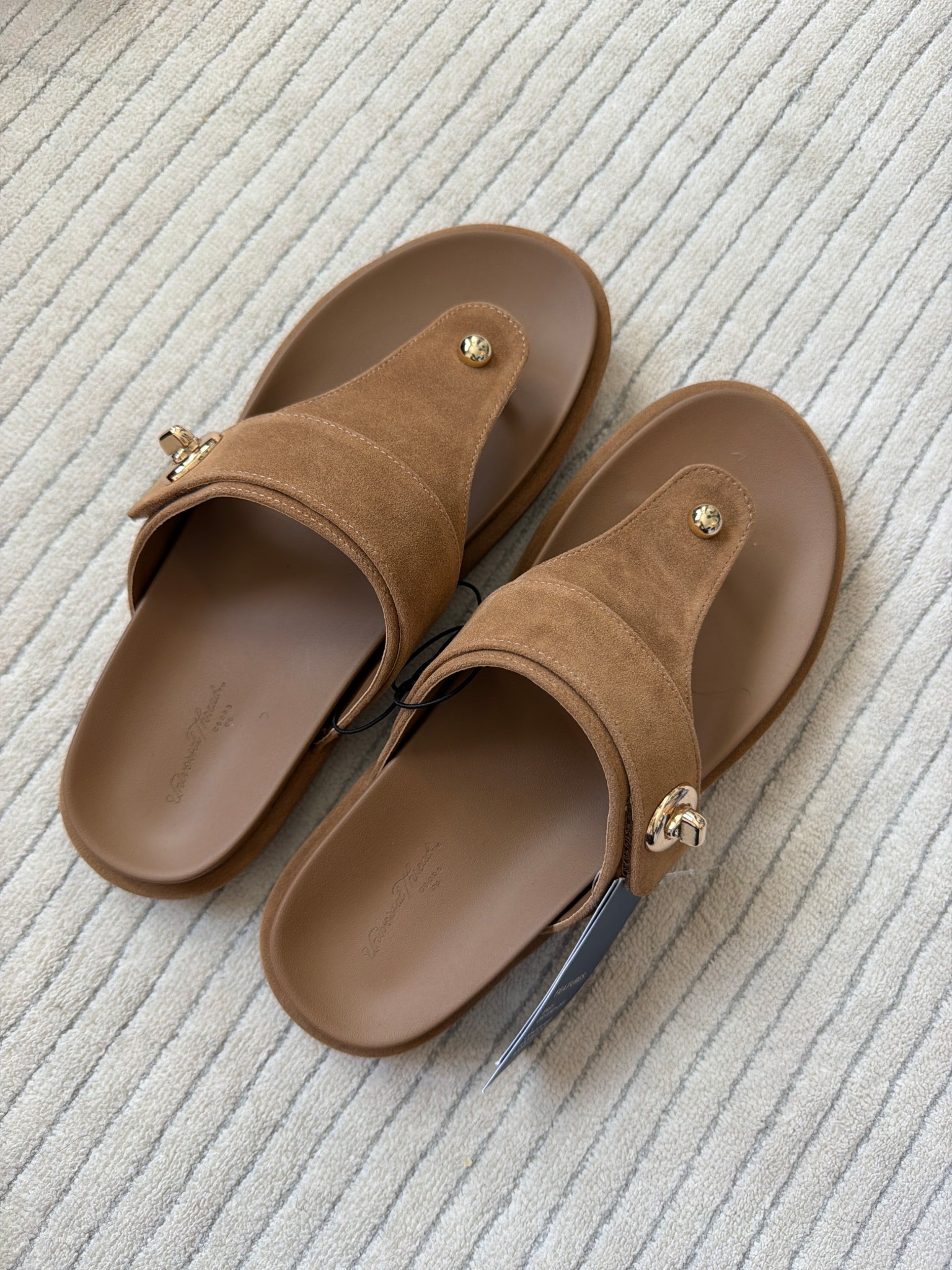 @Target knows how to do a cute & comfy sandal! 

#LTKSaleAlert #LTKootd