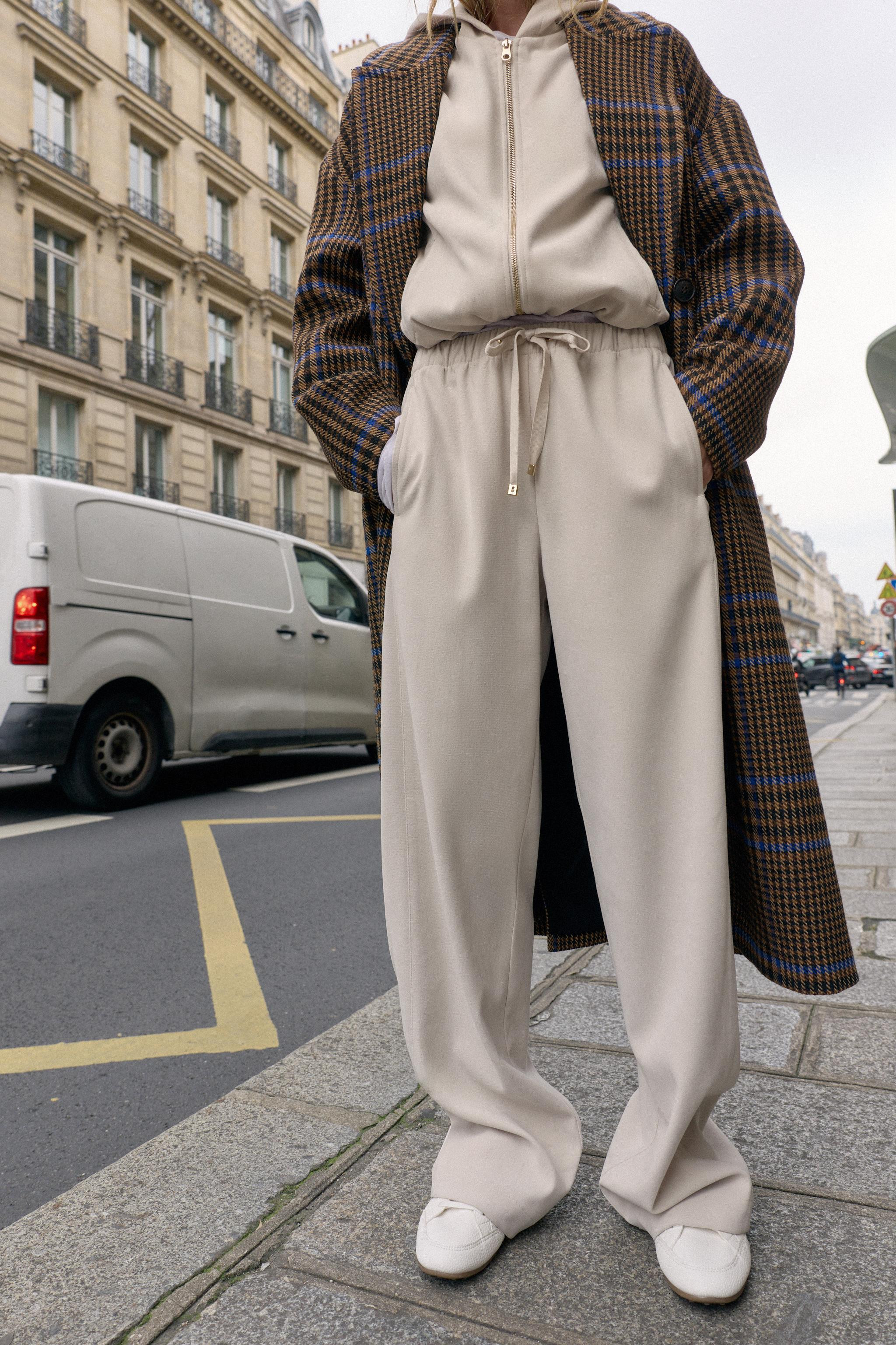 WIDE-LEG TROUSERS WITH ELASTIC WAISTBAND | Zara UK
