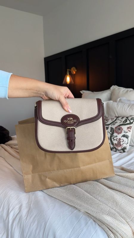 New Coach spring crossbody! I was looking for a new bag about this size and the crossbody strap is so comfortable to wear and can be adjusted to a shoulder bag!