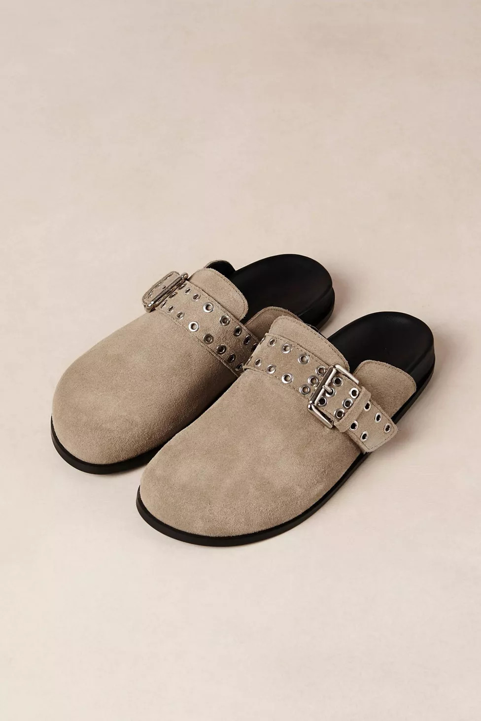 ALOHAS Halia Suede Clog | Urban Outfitters (US and RoW)