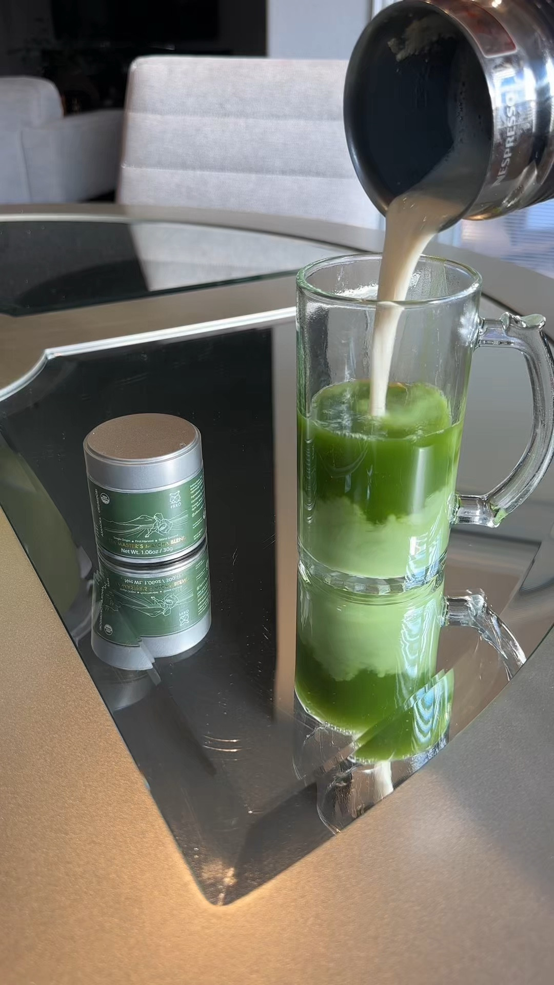 I just learned how to select a great matcha.  You want to look for vibrant green color, silky texture developing into a creamier form when whisked. Select cultivars that fit your flavor profile and enjoy. I discovered this Tea Master’s Matcha Blend, Asanoka x Okumudori, one of Japan’s rarest tea cultivars, offering a rich, nutty umami notes with hints of nori, sweet potato,  and chestnut….delicious! 
@fkro.co #fkromatcha