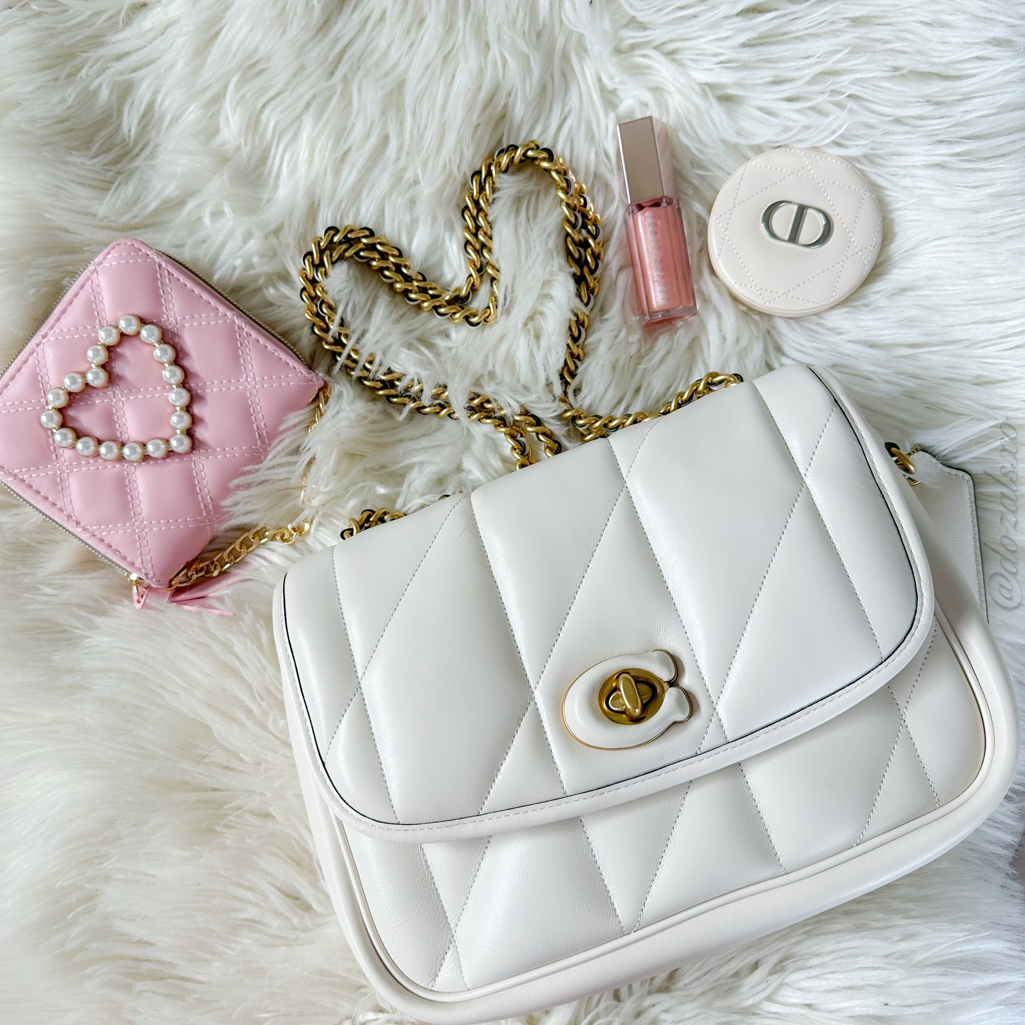 Obsessed with this bag 🩷 

#LTKitbag #LTKbeauty