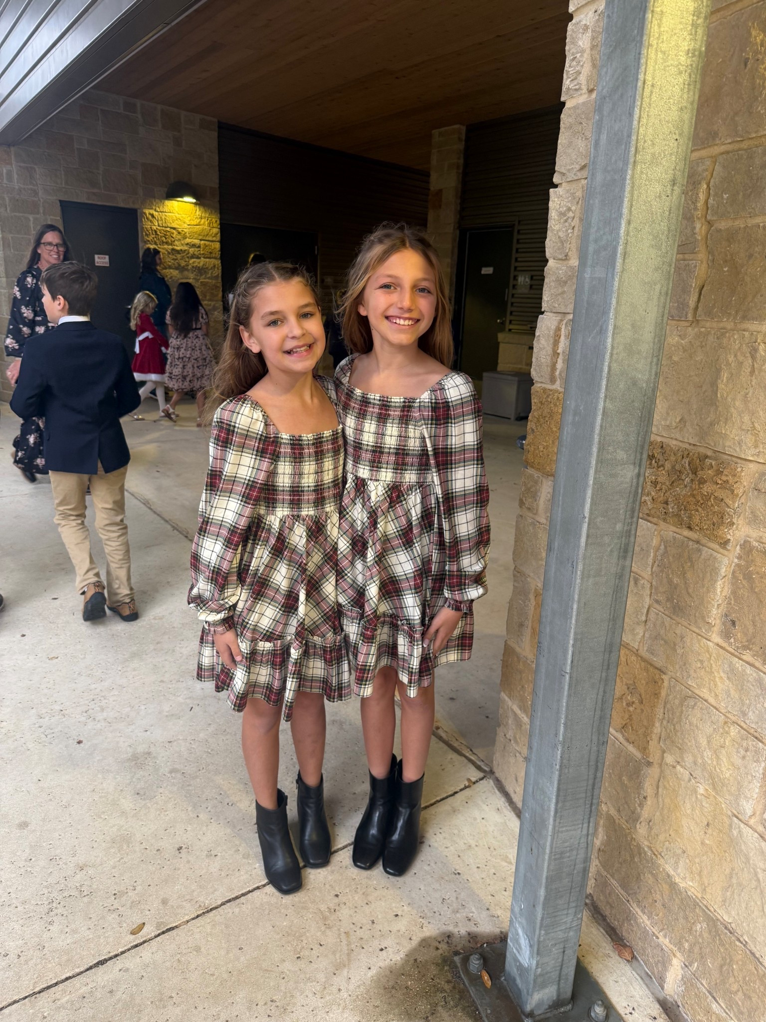 The cutest girls holiday dress! 

#LTKKids #LTKFindsUnder50 #LTKHoliday