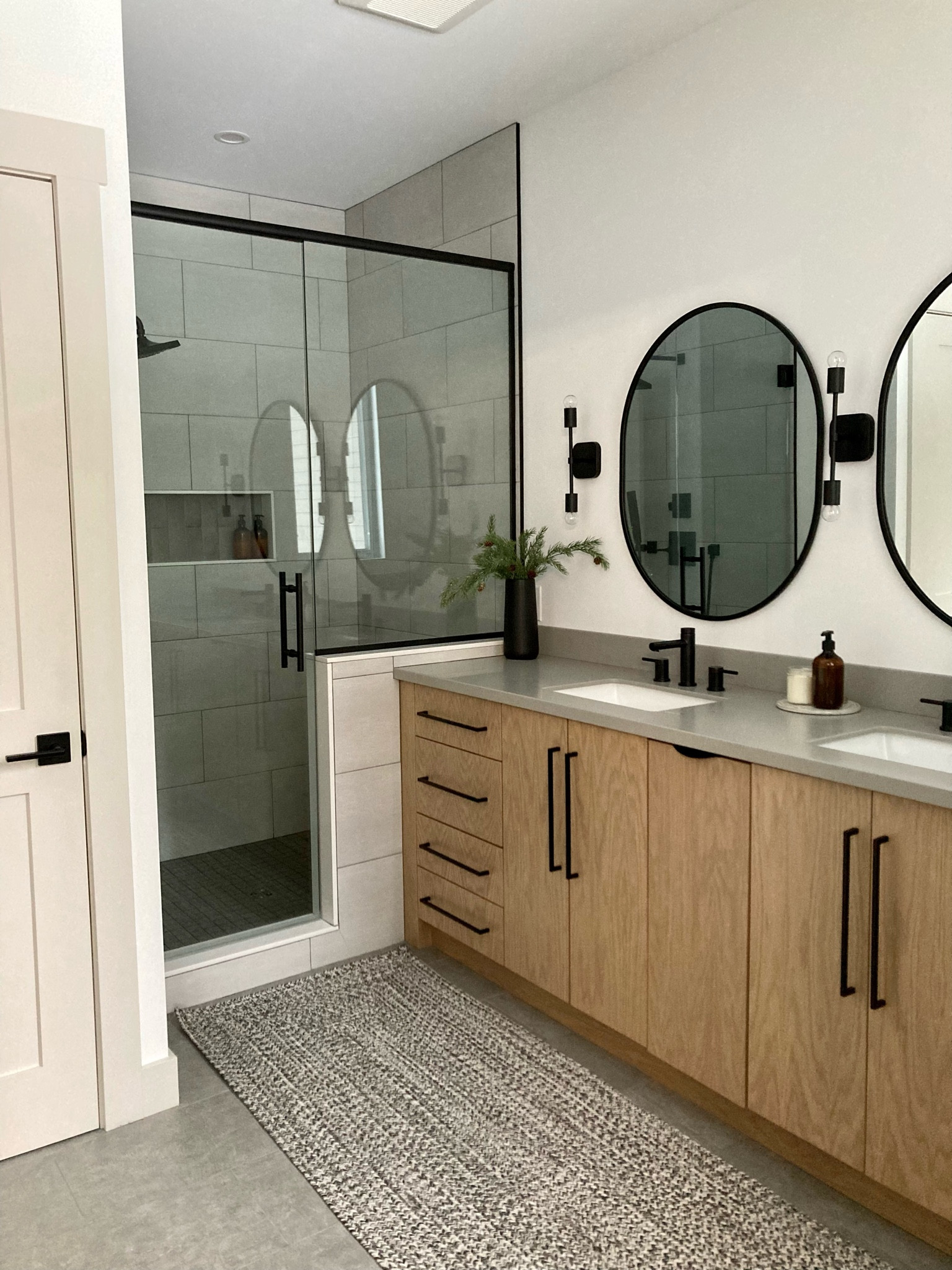 We love this indoor/outdoor rug in our master bathroom! 
.
.
.

#LTKhome