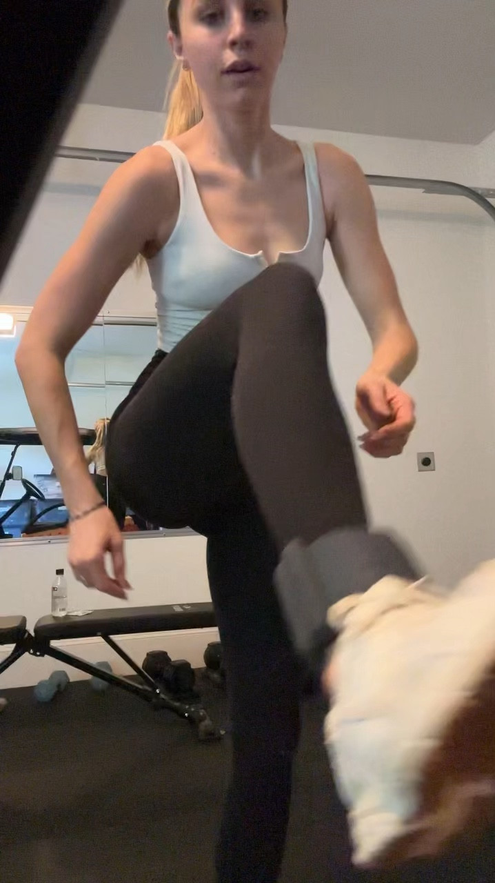 Bala ankle weight workout
Use code REAGAN20 for 20% off on Bala s

#fitness #bala #lululemon
#lulu #nike #workout 

#LTKFindsUnder100 #LTKFitness #LTKActive