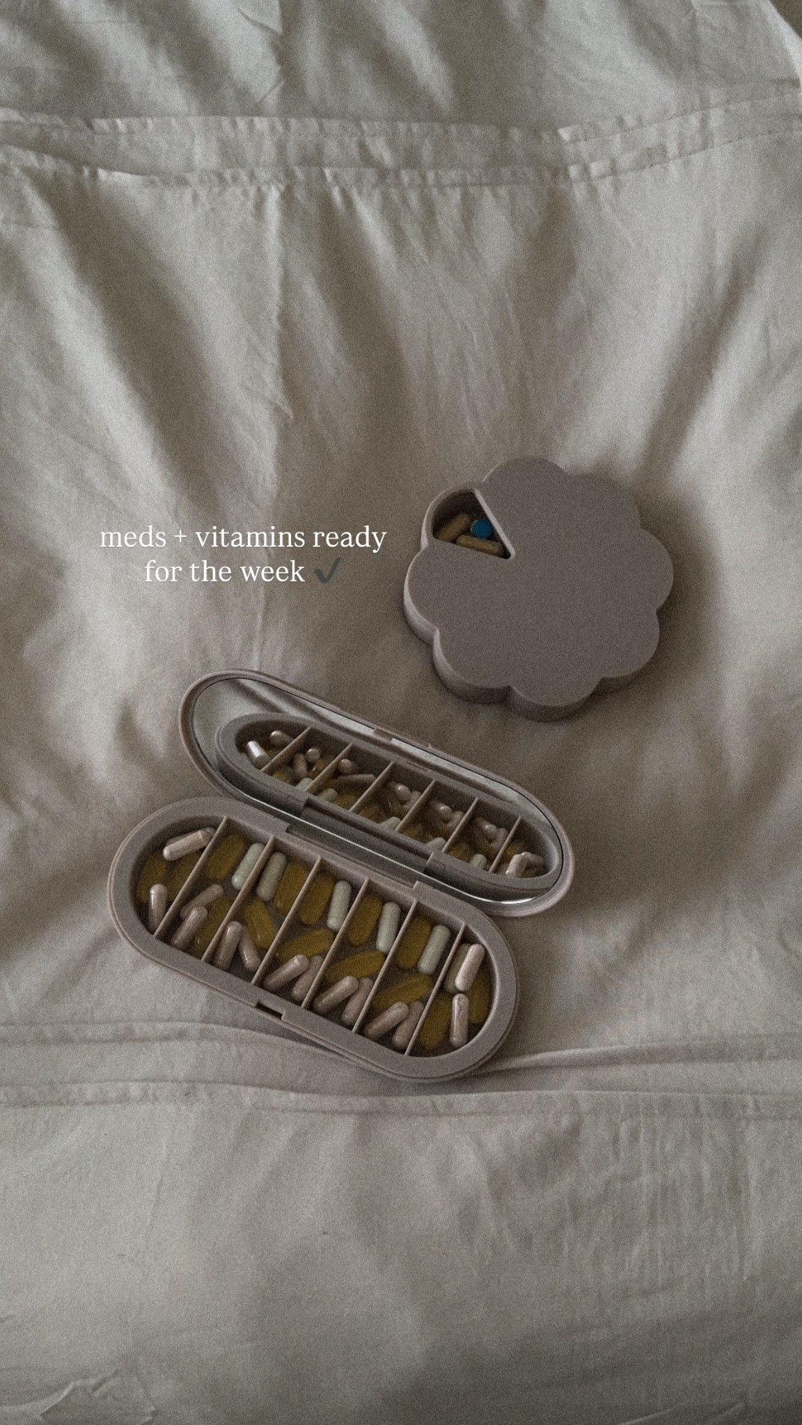 @d.o.s.e.y @fullwellfertility @vitauthority  @smnutrition meds + vitamins ready for the week ✔️

#LTKFindsUnder50 #LTKselfcare #LTKSaleAlert