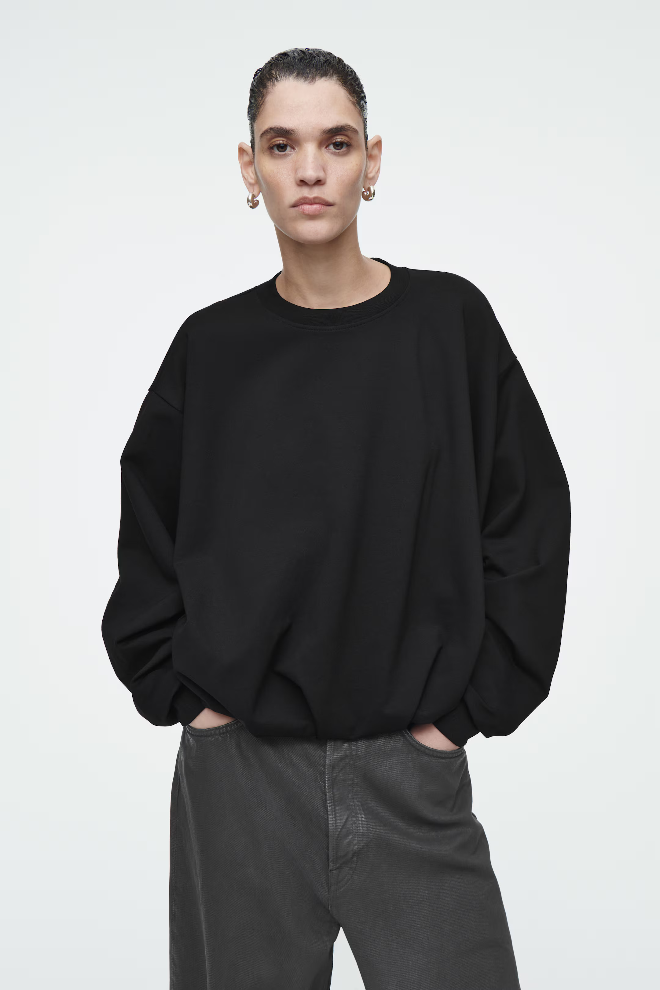 BUBBLE-HEM SWEATSHIRT | H&M (UK, MY, IN, SG, PH, TW, HK)