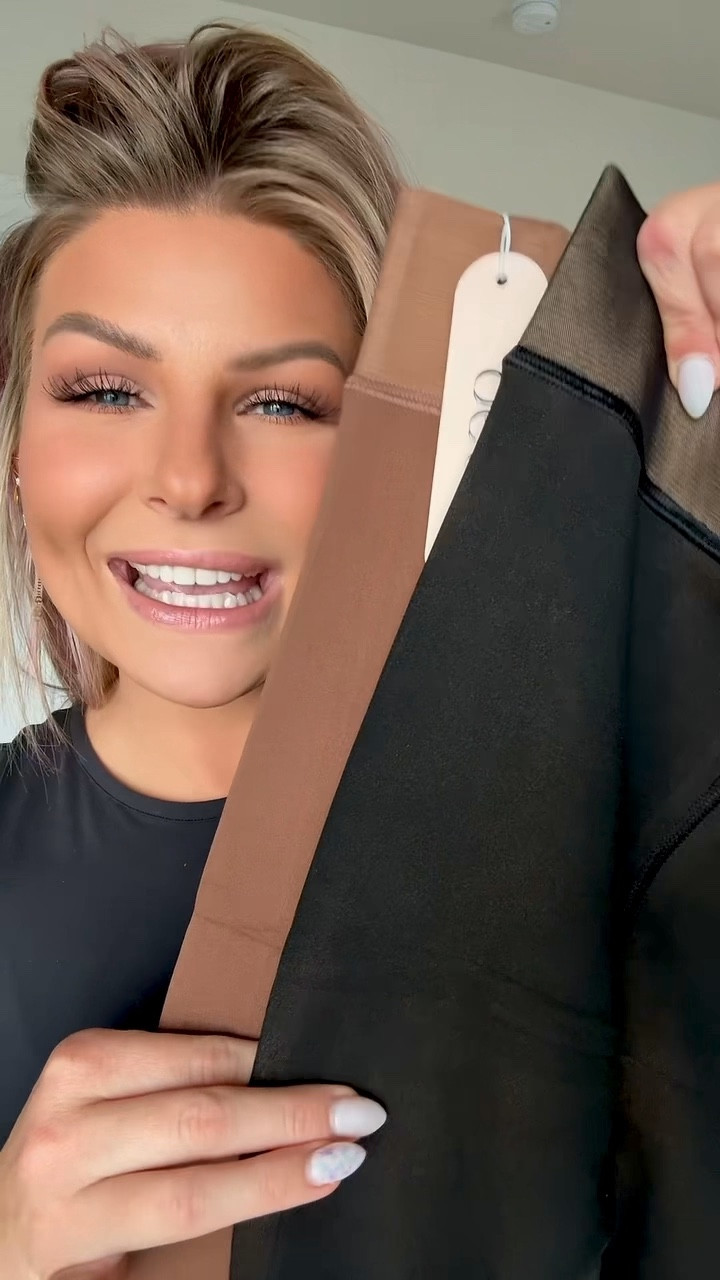 Brown or Classic Black OEAK FLEECE LINED LEGGINGS 🙌🏼 

#LTKootd #LTKBeauty #LTKWorkwear