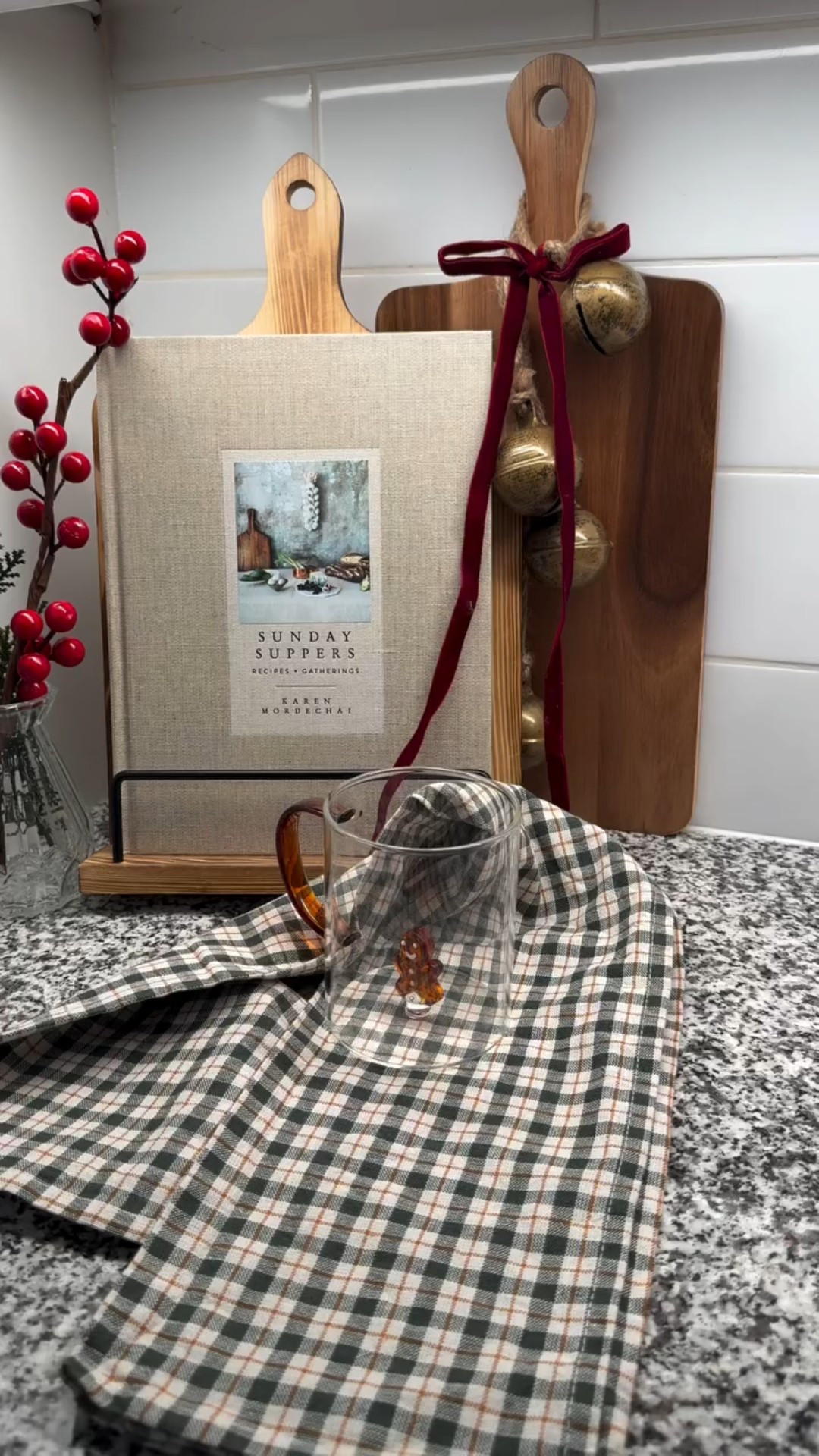 It's November so the holidays have started.🎄✨

#christmasdecor #holiday2025 #kitchenchristmasdecor