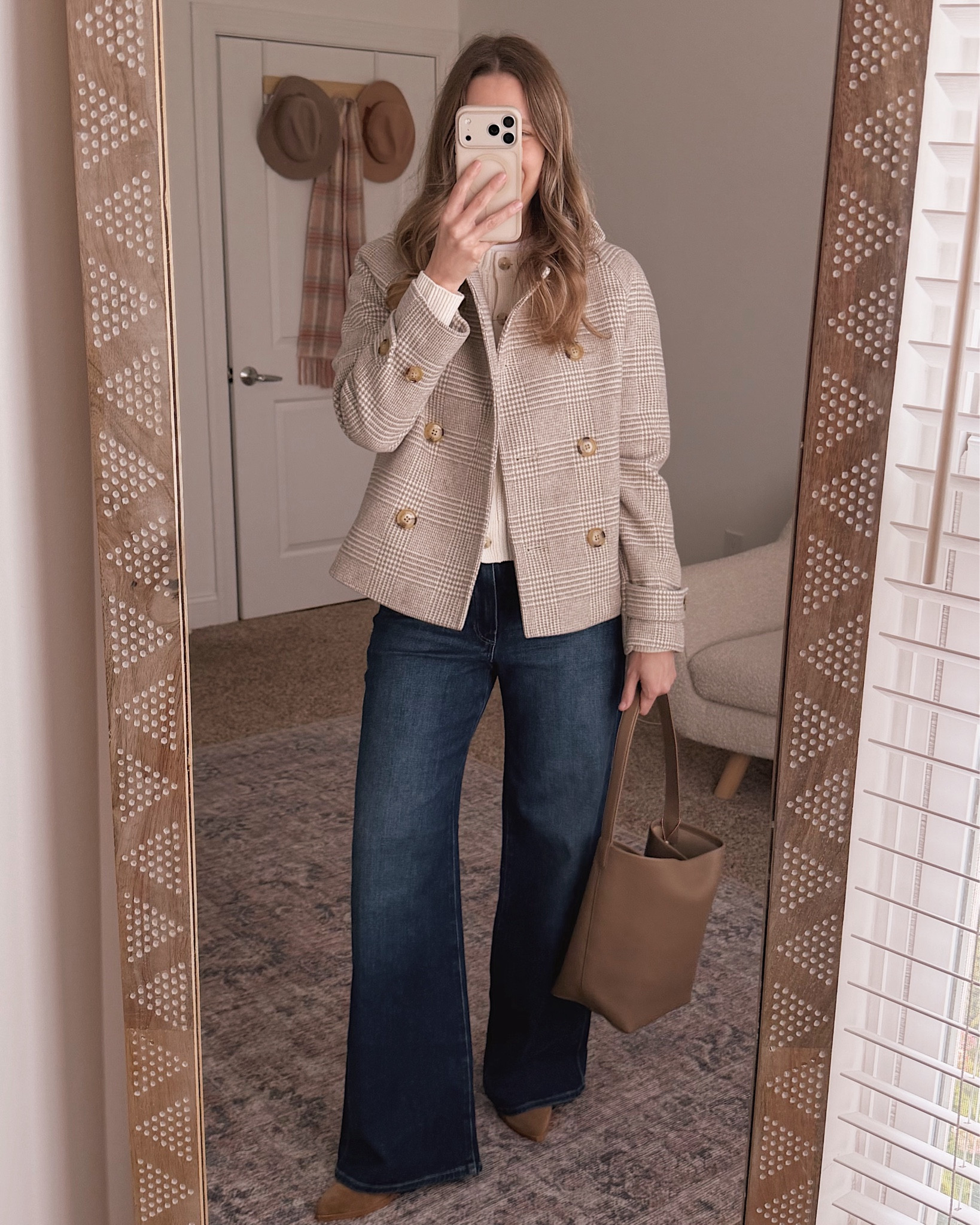 This jacket is selling out so fast!  Wearing size 0.  I can't wait to wear this to NYC! 

 #LTKSeasonal #LTKOver40 #LTKSaleAlert