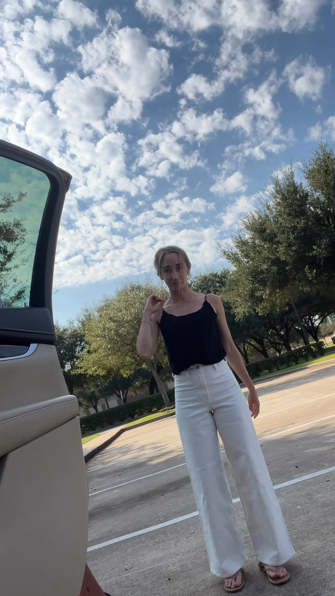 Trust me on these jeans! The perfect white wide leg jeans and they’re a target price tag! 