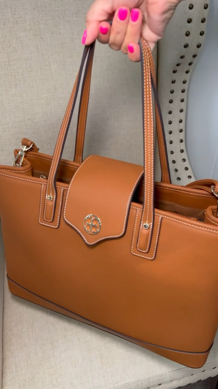 Amazon Fashion, work tote 

#LTKVideo #LTKitbag #LTKworkwear