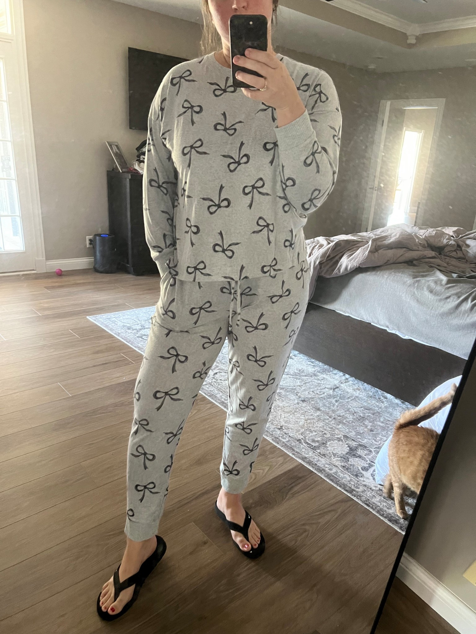 Walmart butter soft and thin! 
Work from home leisure wear pajamas bows set

#LTKMidsize #LTKFindsUnder50