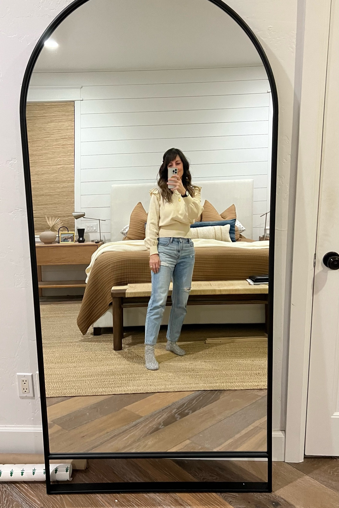 Arch mirror for the WIN!! 
#floormirror #archmirror #bedroomrefresh #scandicalifornia

#LTKhome