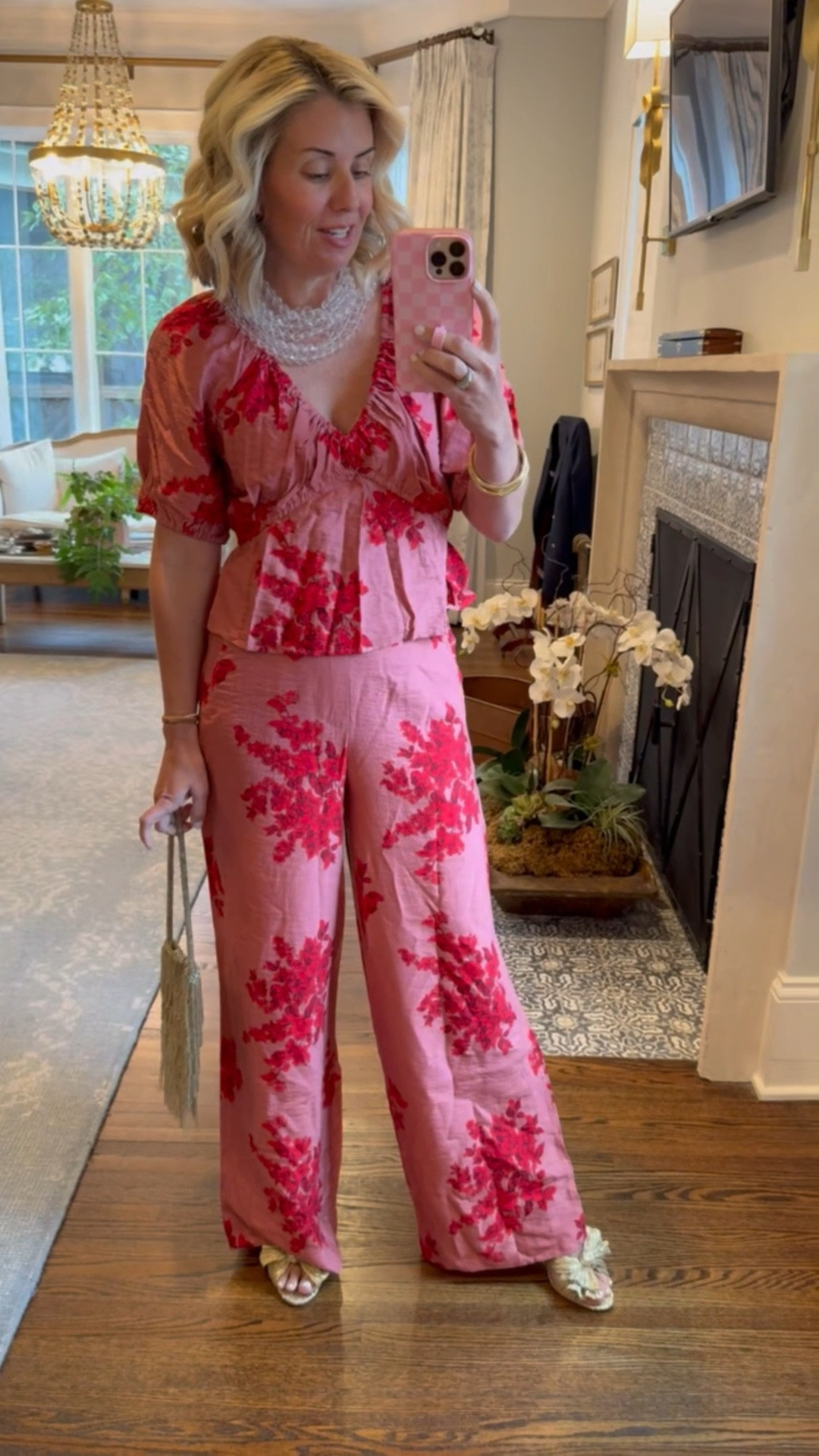 This is giving resort vibes, Valentine date night or even a winter party. I’m loving this so much! 


#LTKdayinmylife #LTKmomlife #LTKOver40