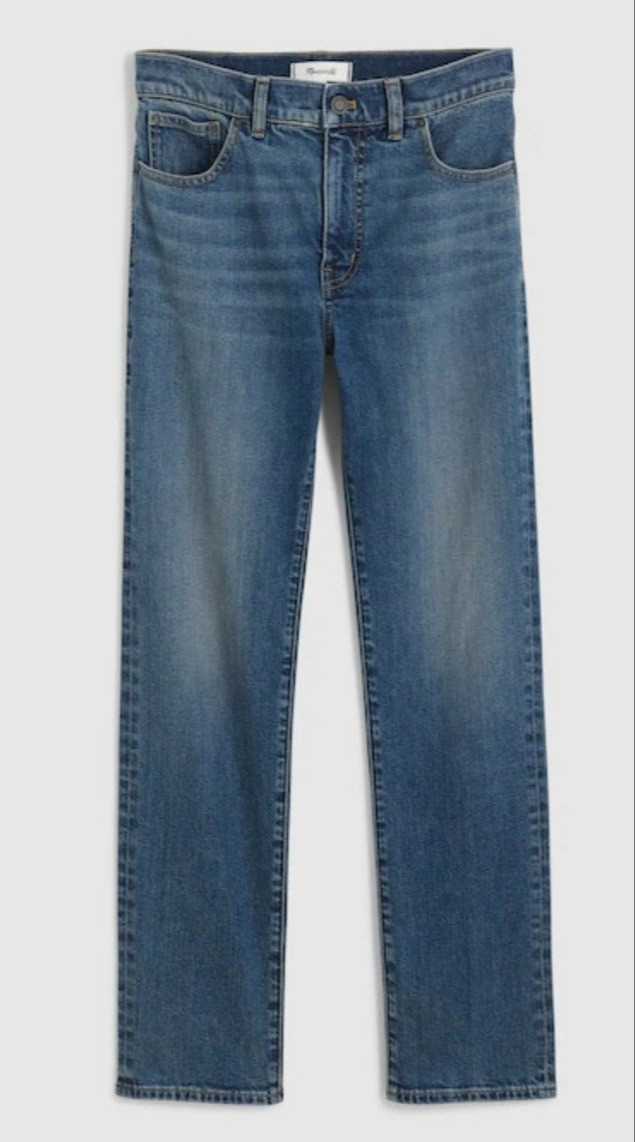 Petite slim jeans in blue for short women.MADEWELL is brand that offers petite jeans

#LTKootd #LTKPetite