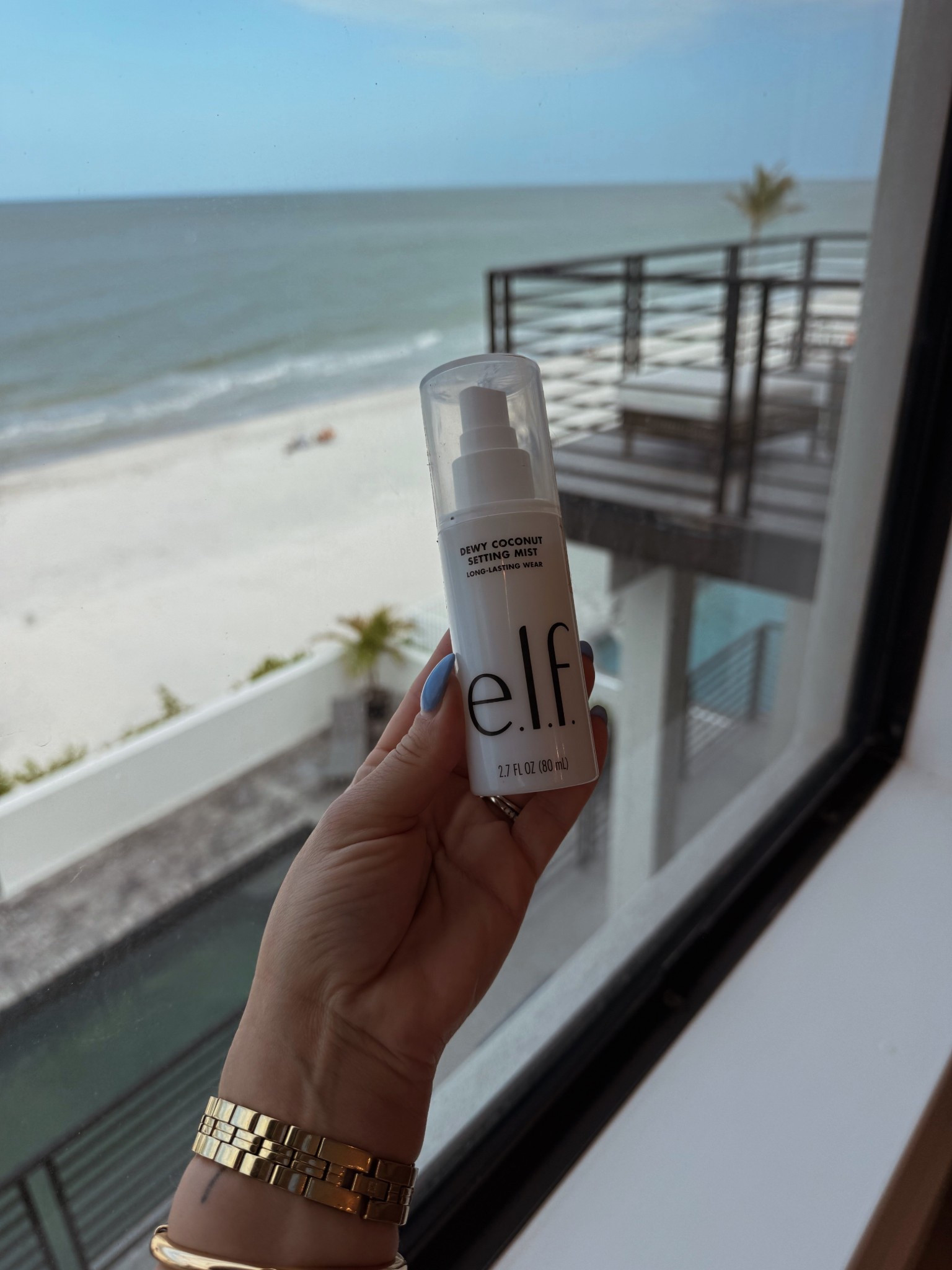 Love this dewy coconut setting mist for the beach and pool!! 

Makeup
Beauty 
Finds under $50 
Skincare 

#LTKStyleTip #LTKSwim #LTKBeauty
