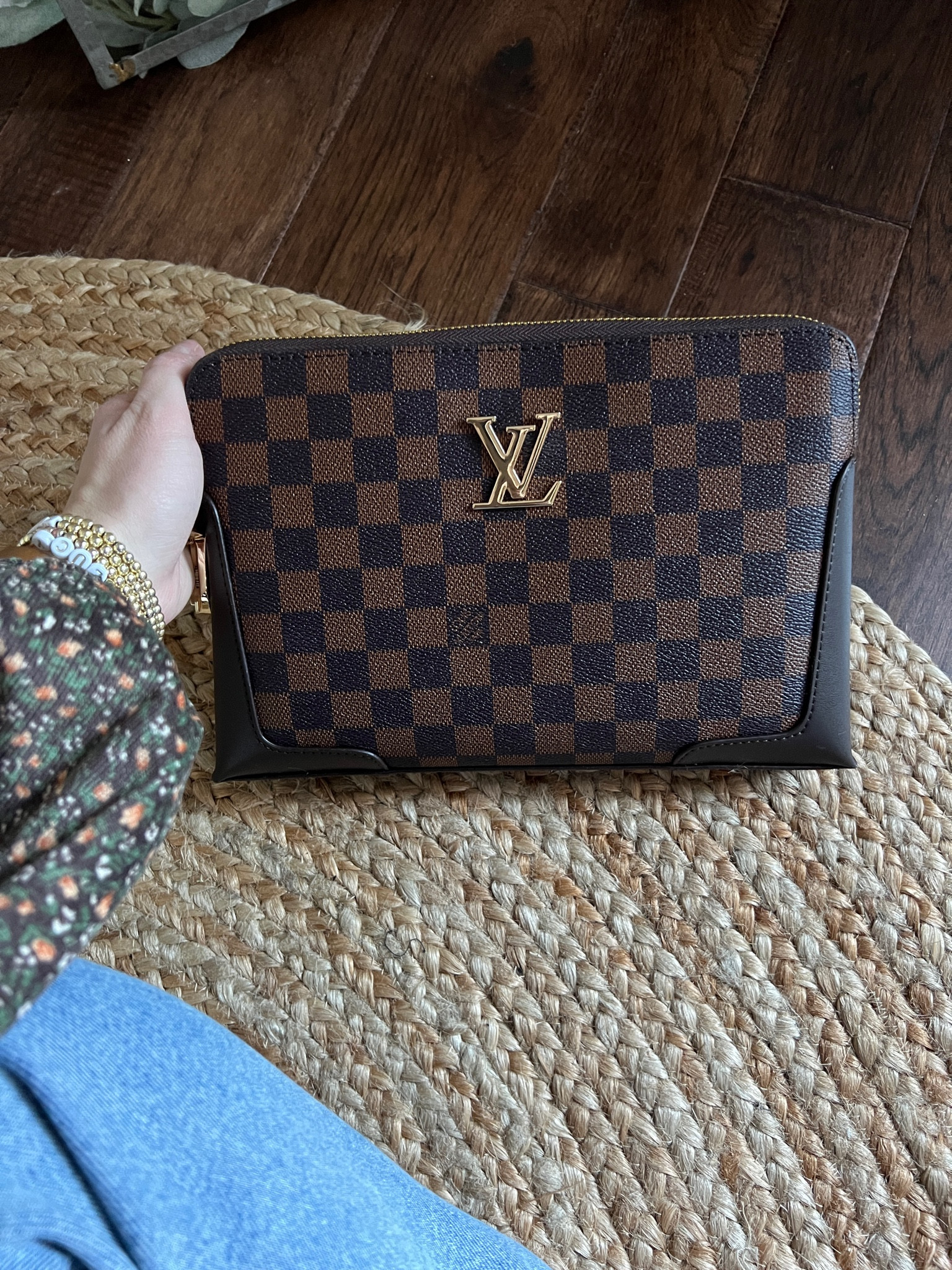 Top DHgate Sellers for Louis Vuitton - We Curate the best 2023 - Next Best  Alternative