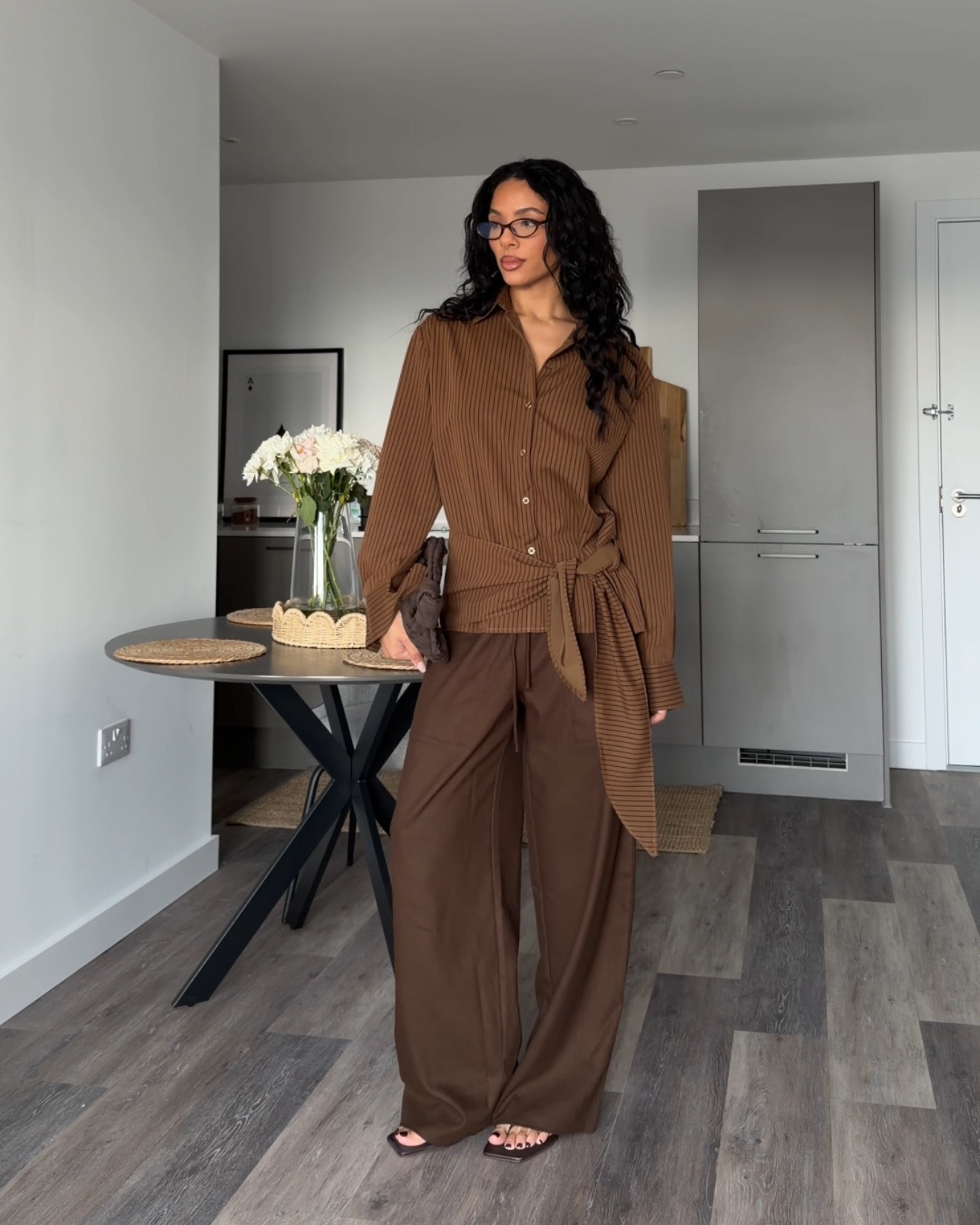 🏷️ PLT, prettylittlething, brown tones, brown outfits, brown trousers, brown relaxed trousers, brown suede shorts, suede shorts, striped shirt, brown striped shirt, checked shirt, brown checked shirt

#LTKuk #LTKFashionMonth #LTKspring