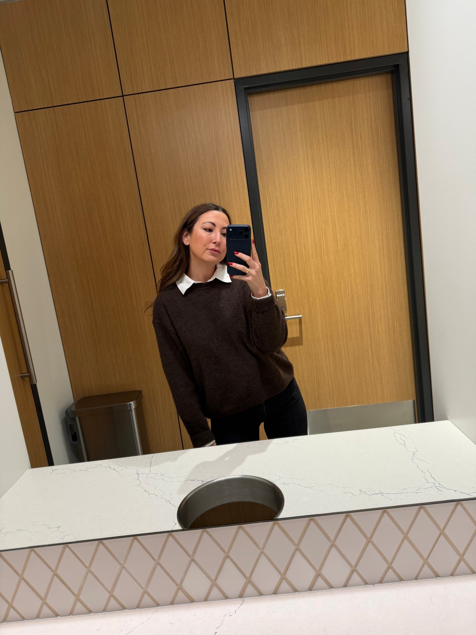 H&M Brown Sweater + White Oxford Shirt + Gap Black Jeans /Denim ON SALE

#LTKSaleAlert #LTKFindsUnder100 #LTKFindsUnder50