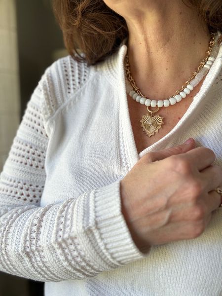Gorgeous crochet sweater for spring 

Jewelry/ necklaces code BF20 for 20 percent off 