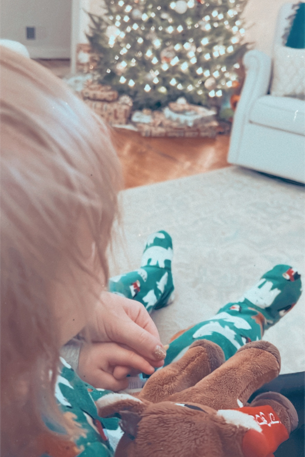 this is what Christmas dreams are made of 🥹🎄🫶🏽 wanna stay right here forever 👼🏼🥰✨

#LTKSeasonal #LTKbaby #LTKHoliday