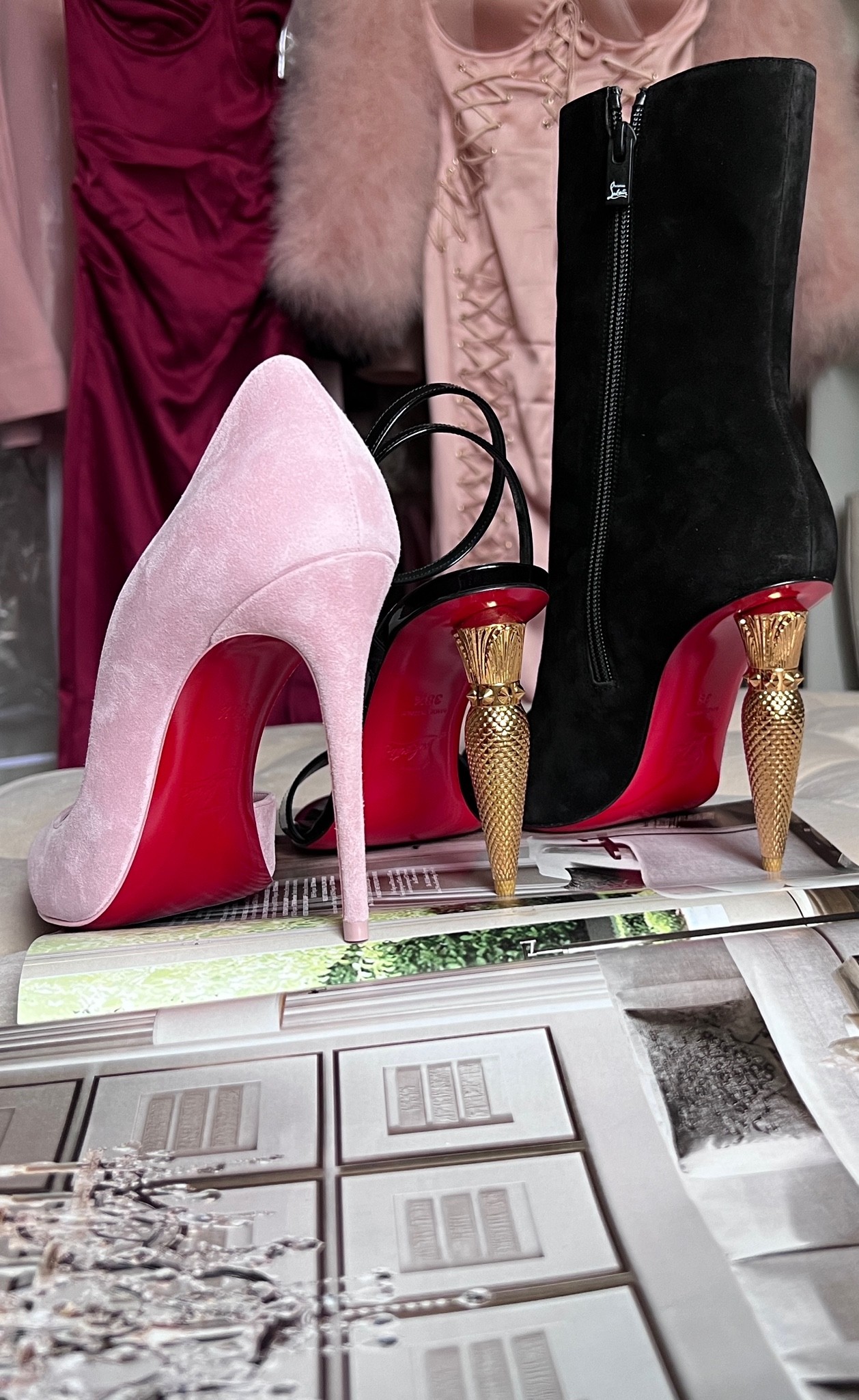 My Fabulous New-In Fall Trio 💕 Louboutin LipQueen, LipBoots and blush Iriza 💗🍂 
 

#LTKSeasonal #LTKhome #LTKshoecrush