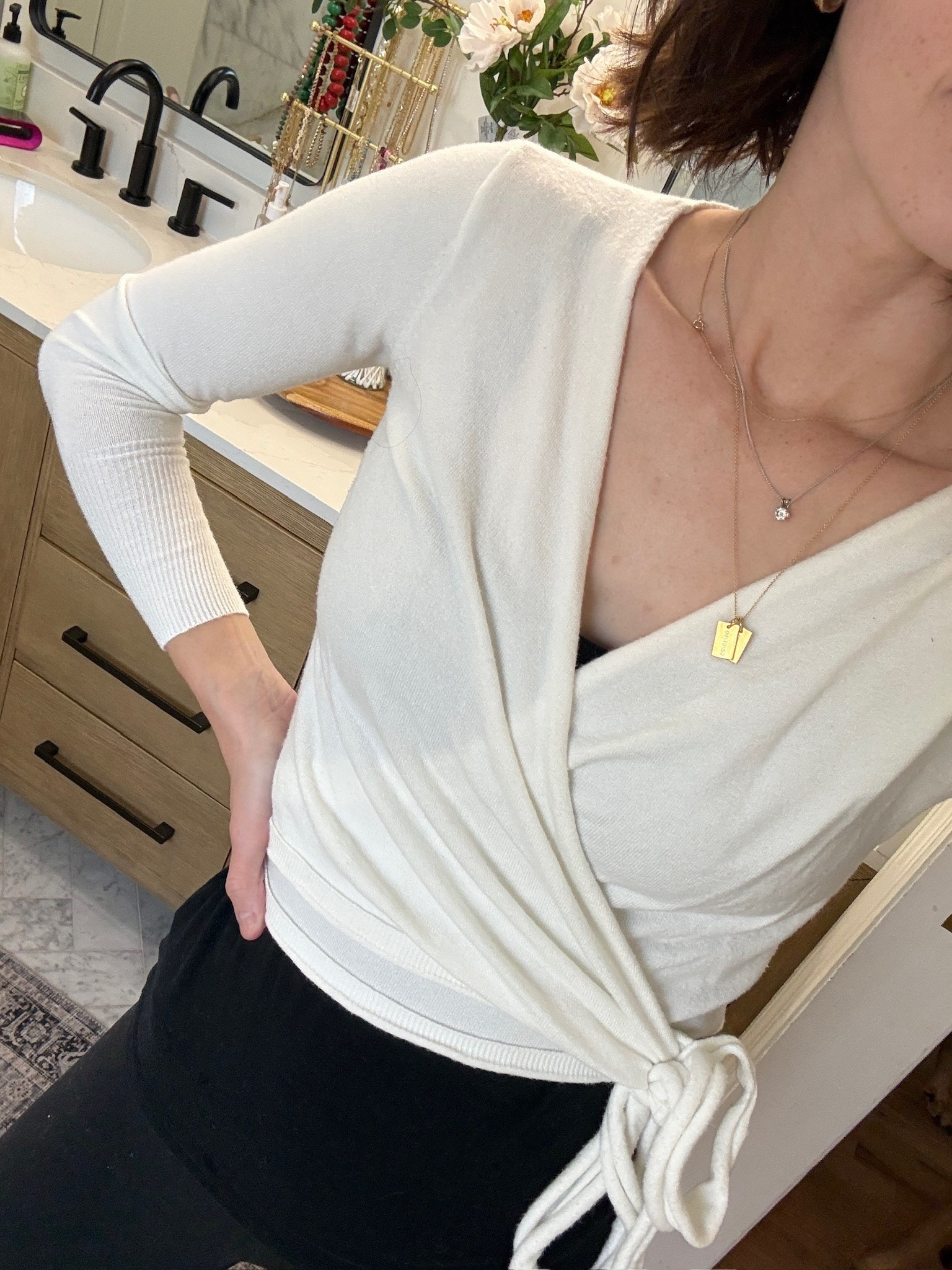 A perfect top for workouts!

tts: small

wrap top, pilates wrap top, workout top, yoga top, pilates, active tops, hallie ragan

#LTKootd #LTKgrwm #LTKSeasonal