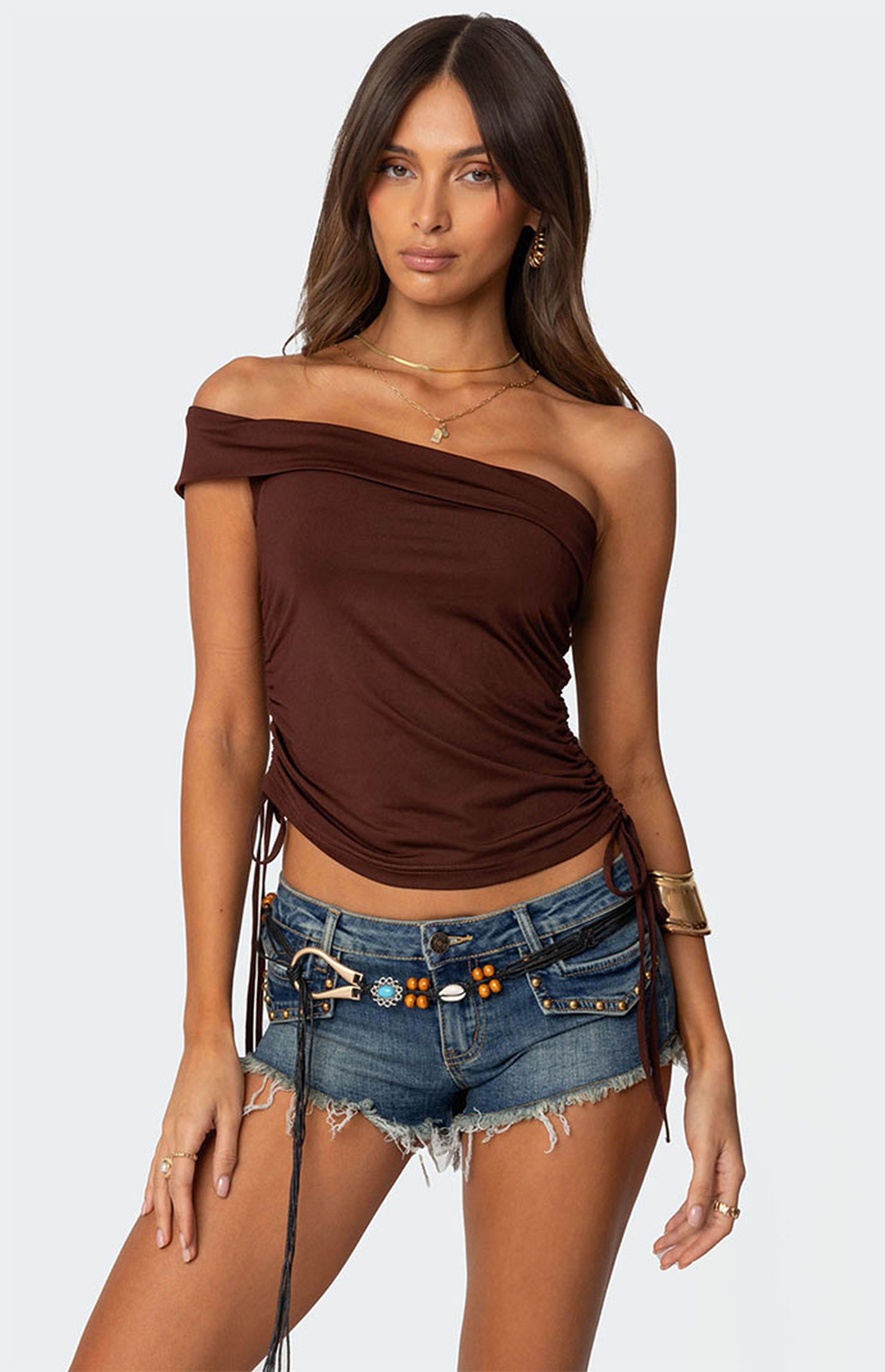 Edikted Yafa Asymmetric Off Shoulder Top | PacSun