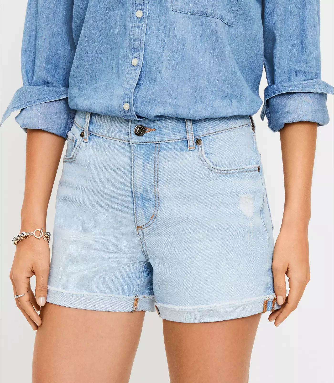 Fresh Cut Denim Roll Shorts in Light Indigo Wash | LOFT