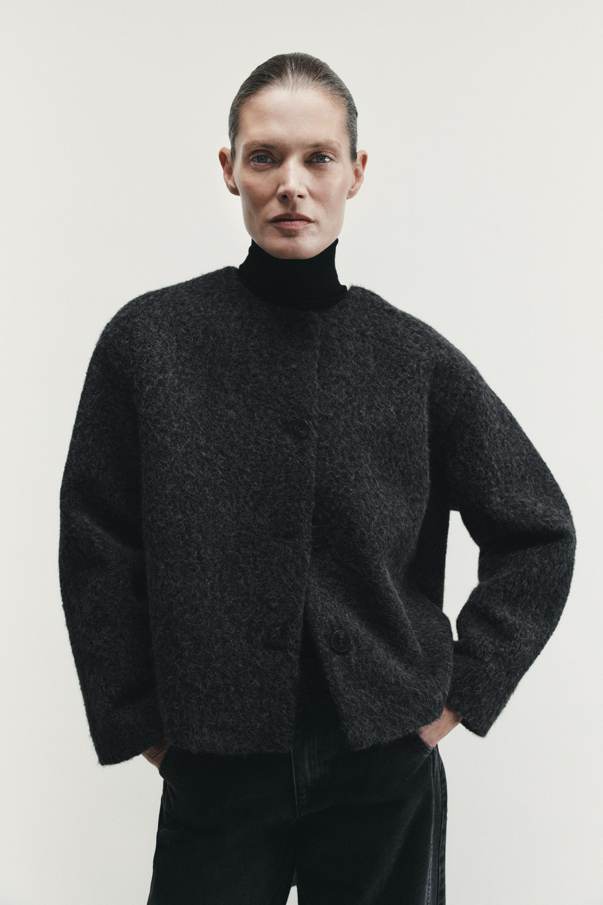 SHORT COAT WITH BOUCLÉ SCARF | Zara US