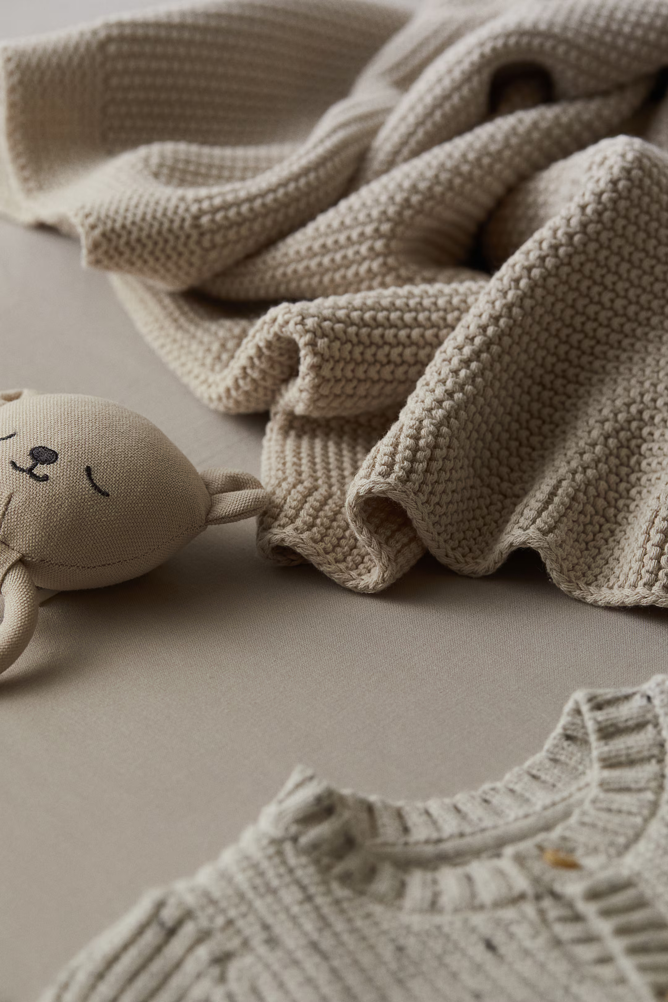 Moss-stitched Cotton Blanket - Light beige - Home All | H&M US | H&M (US + CA)