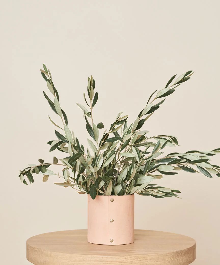 Small Leather Rivet Vase | Jenni Kayne