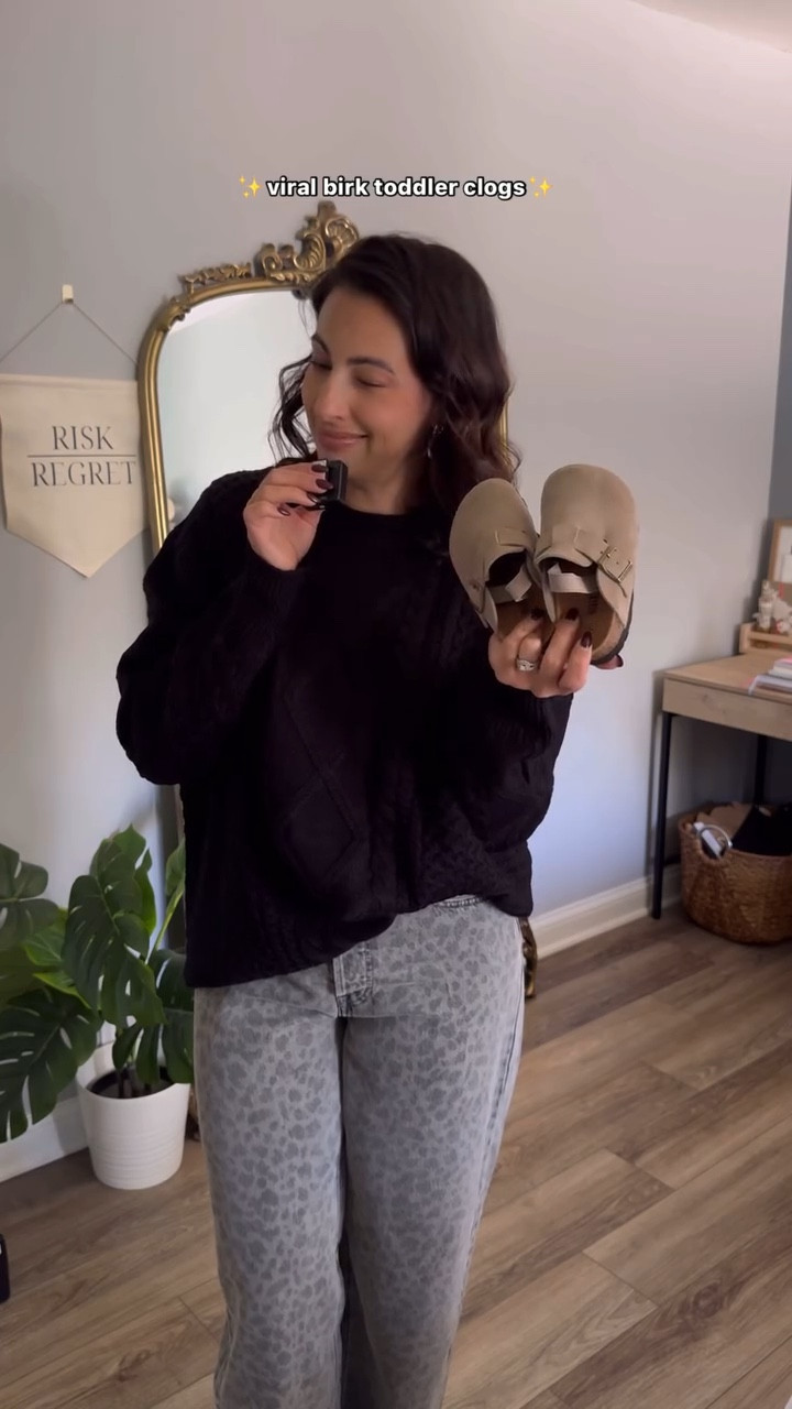 So that happened 😃 
If there’s any chance to be shoe matching with my minis, I will take it 👏🏽 

Comment CLOG to shop these cuties 

#toddlershoes #matchingoutfits #amazonfinds #trending #trendingnow #toddlerfashion #toddlermomlife