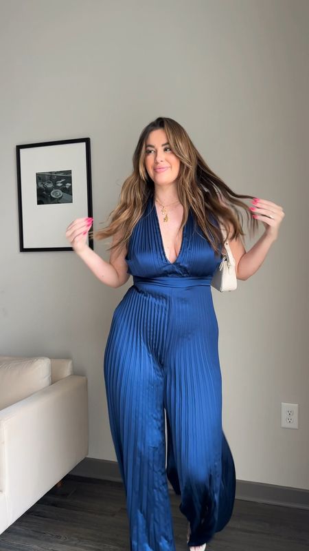2 blue going out fits!! 🩵🦋✨🥂 wearing large tall in the jumpsuit and size 10 in the matching set! I’m 5’9” 36DD 180lbs

So cute for date night or girls night :) 

#LTKstyletip #LTKmidsize #LTKsalealert