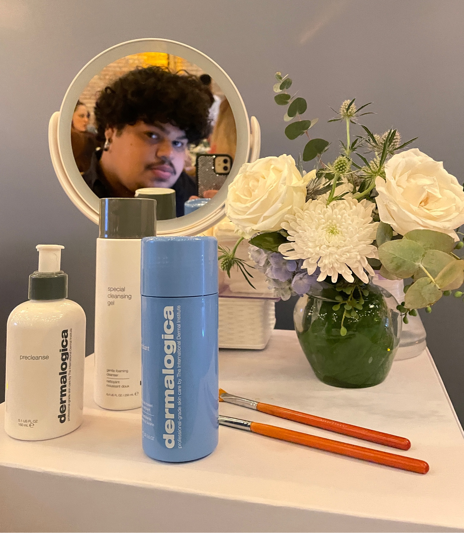 A linha de esfoliantes diários de dermalogica mudaram minha experiência com limpeza de pele, a textura fica linda e tem um pra peles sensibilizadas, normais e mais oleosas. É um produto necessário no meu dia a dia 

#LTKmens #LTKbeauty #LTKbrasil