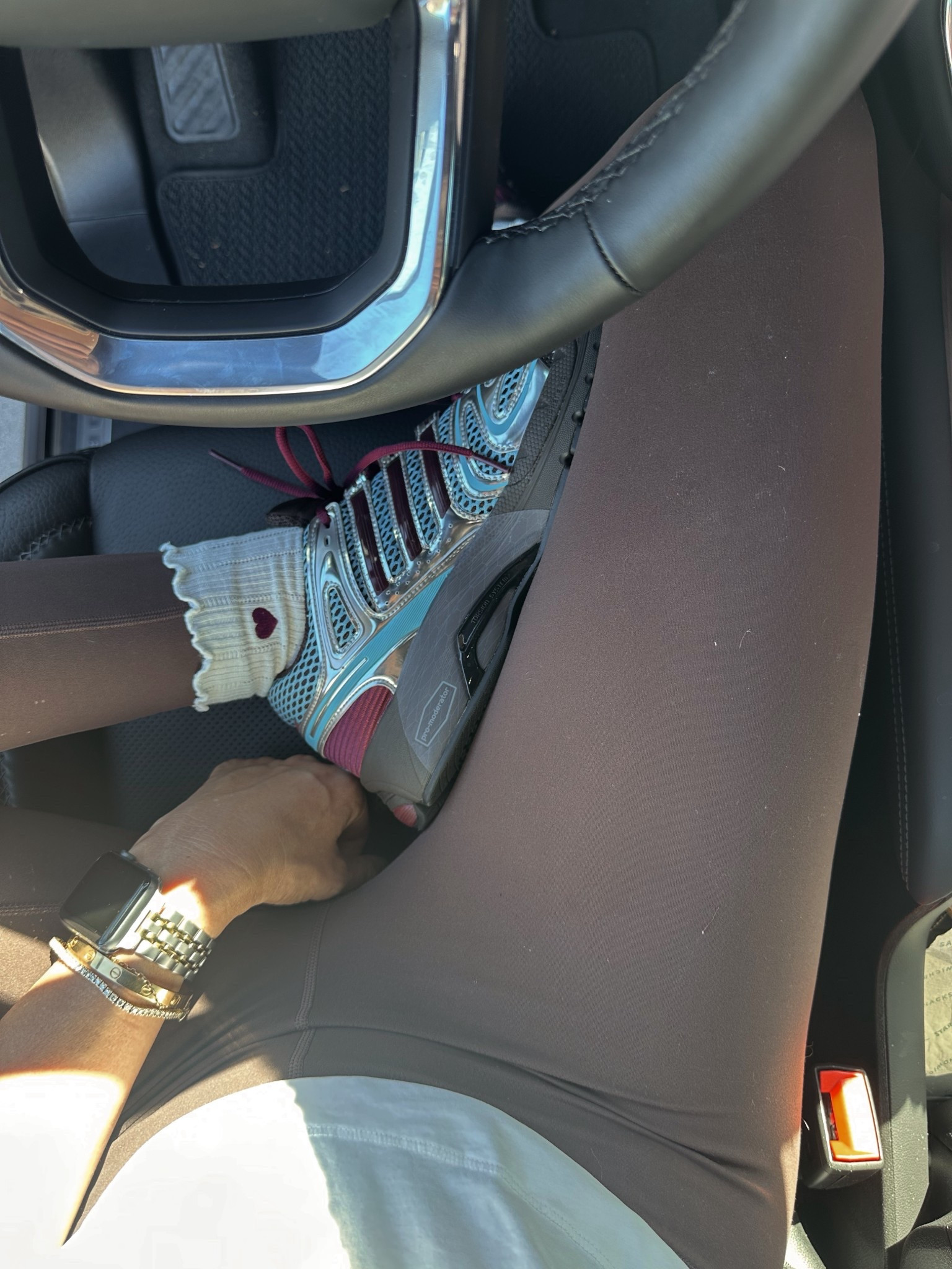 Wednesday sneaks // 

#LTKgrwm #LTKfitnessgoals #LTKootd