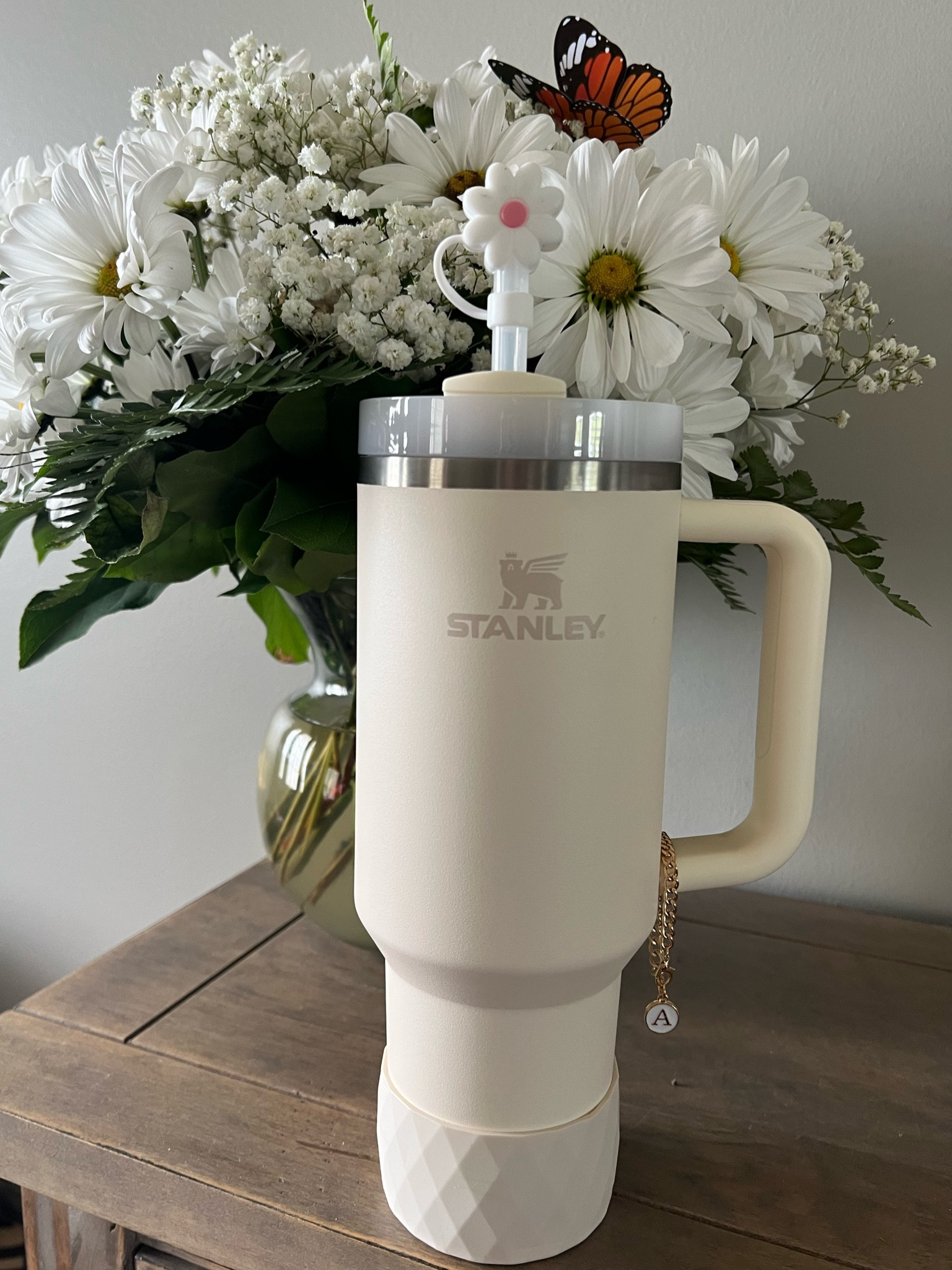 It’s the little things 🦋🌼🤍

#LTKstyletip #LTKfindsunder50 #LTKtravel