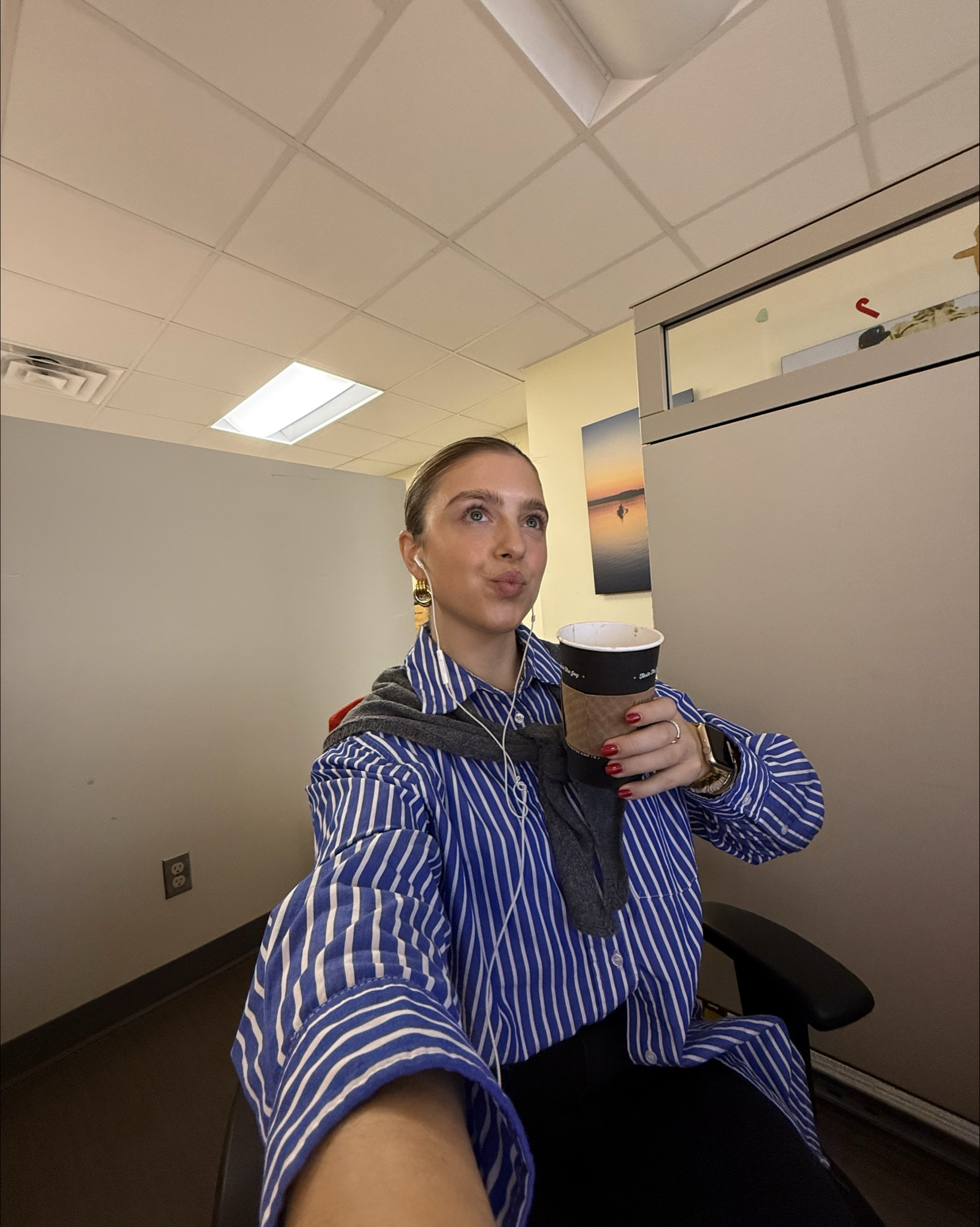 Office OOTD💙 

#LTKcanada #LTKworkwear #LTKwinter