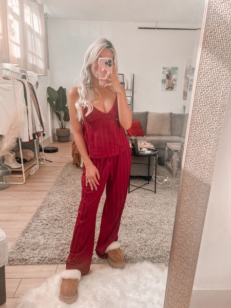 Cute pjs for the holidays Pt 1 ❤️ 



Winter outfit , pajamas , satin pjs , cozy , comfy , loungewear , Christmas look , Christmas pajamas , holidays , slippers , Ugg slippers , casual , winter style , holiday outfit , Christmas gift idea , gifts for her , everyday style , simple outfit , Pinterest aesthetic , aesthetic outfit , aesthetic feed 

#christmaspjs #satinpajamas #cozyoutfit #comfyoutfit #slippers #ugg #uggslippers #uggseason #winterfashion #winterfits #holidayoutfit #holidaypjs #holidaypajamas #pinterestgirl #pinterestaesthetic #aesthetic #aestheticpics #wintertrends #comfyclothes #comfycasual #comfychic #comfyshoes #cozyvibes #cozychristmas #cozywinter #abercrombiestyle #chicagoil #chicagoblogger #latinablogger 

#LTKCyberweek #LTKGiftGuide #LTKHoliday