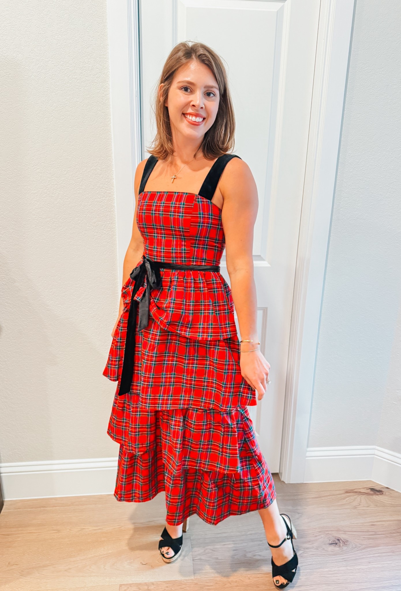 Such a fun holiday dress & it’s part of Avara’s buy one get one 50% off sale going on now! 

#LTKHoliday #LTKSeasonal #LTKSaleAlert