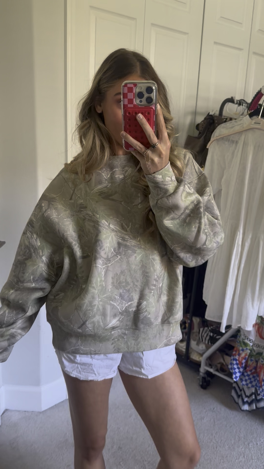 @pacsun size xs The Tree Camo Crew Neck Sweatshirt from PacSun adds a bold touch to your casual wardrobe with its camouflage print. It features long sleeves with dropped shoulders, a crew neckline, ribbed trimming, and an oversized fit for a trendy and comfortable look

#LTKFindsUnder50 #LTKSaleAlert #LTKSeasonal