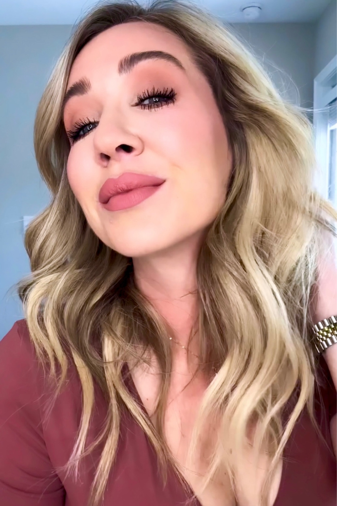 I love this eyeshadow palette!! The colors are gorgeous and they blend beautifully!! I can create a light, every day look. Or a darker smoky look. The glitters in shimmers are gorgeous!

Full tutorial on my IG

Linking all of my makeup products I use daily

Lip color is:
Lipliner: pillow talk
Lipstick: girls trip
Lipgloss: rose

Foundation shade: Salzburg 3.5
Concealer shade: crème 1.5
Bronzer stick: nude medium 7