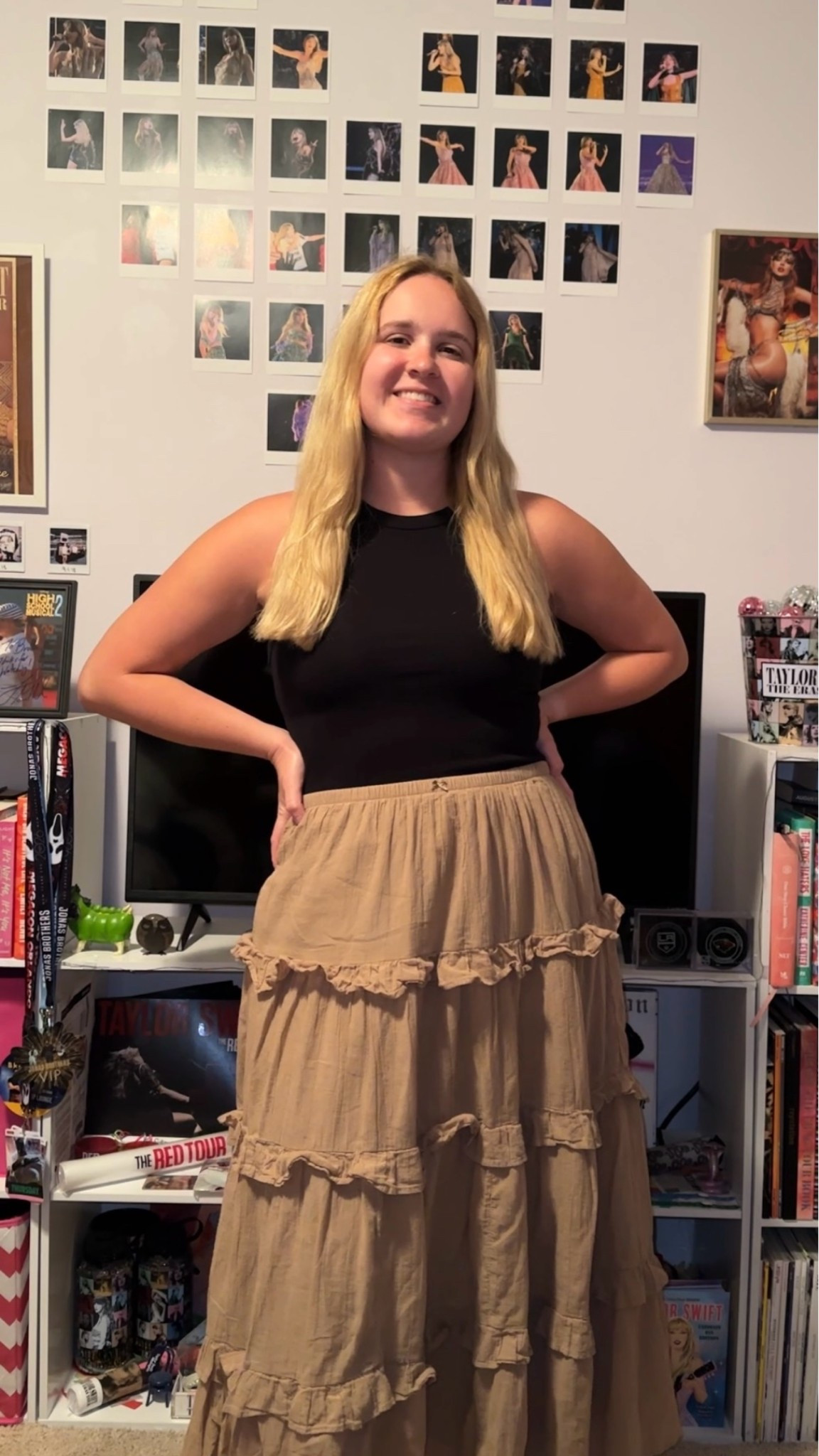 Ready to ruffle skirt from Aerie 🤎 Currently on sale for $14.99!

#LTKootd #LTKSaleAlert #LTKgrwm