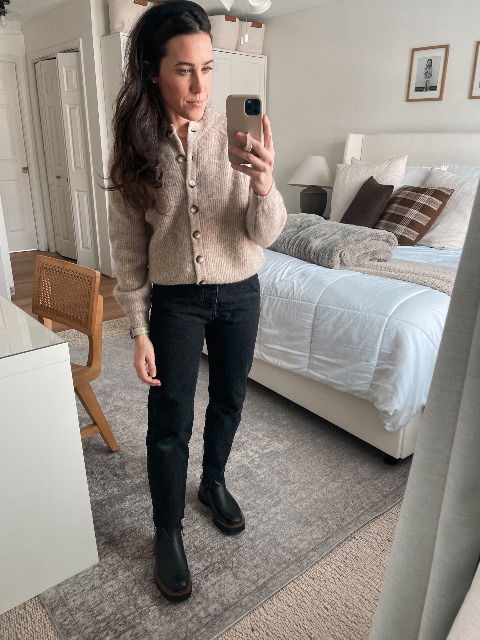 1.18.24
Mango jeans 2
Sezane Cardigan XS
Lug sole boots 9

#LTKstyletip #LTKSeasonal