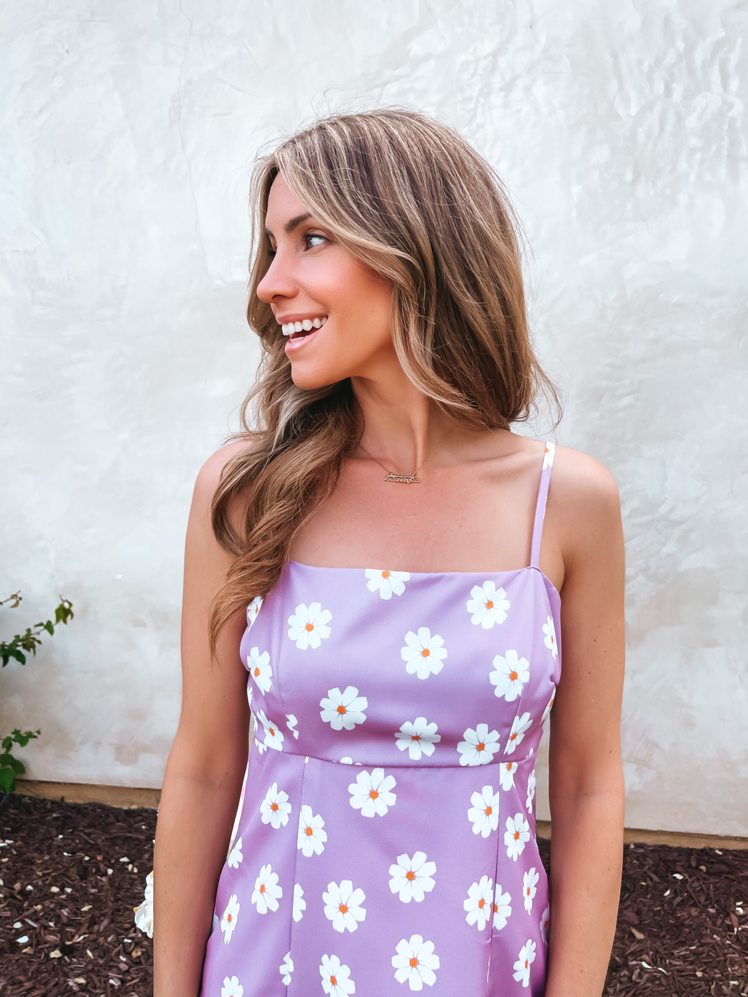 So in love with this print and fabric!! Summer floral dress 🌸 Wearing a small and they have little girl sizes, too!

www.livingbarelyblonde.com

#summerdress #floraldress #summerfloraldress #mommyandme #ltkmommyandme #weddingguestdress #bridalshowerdress #babyshowerdress #summerpartydress #purpledress #racheltimm #sarahli #daniaus #sweettea #treasures #cmcovi #kristahor #barelyblonde #stylewithjen #jenniferxerin

#LTKFind #LTKfamily #LTKunder50