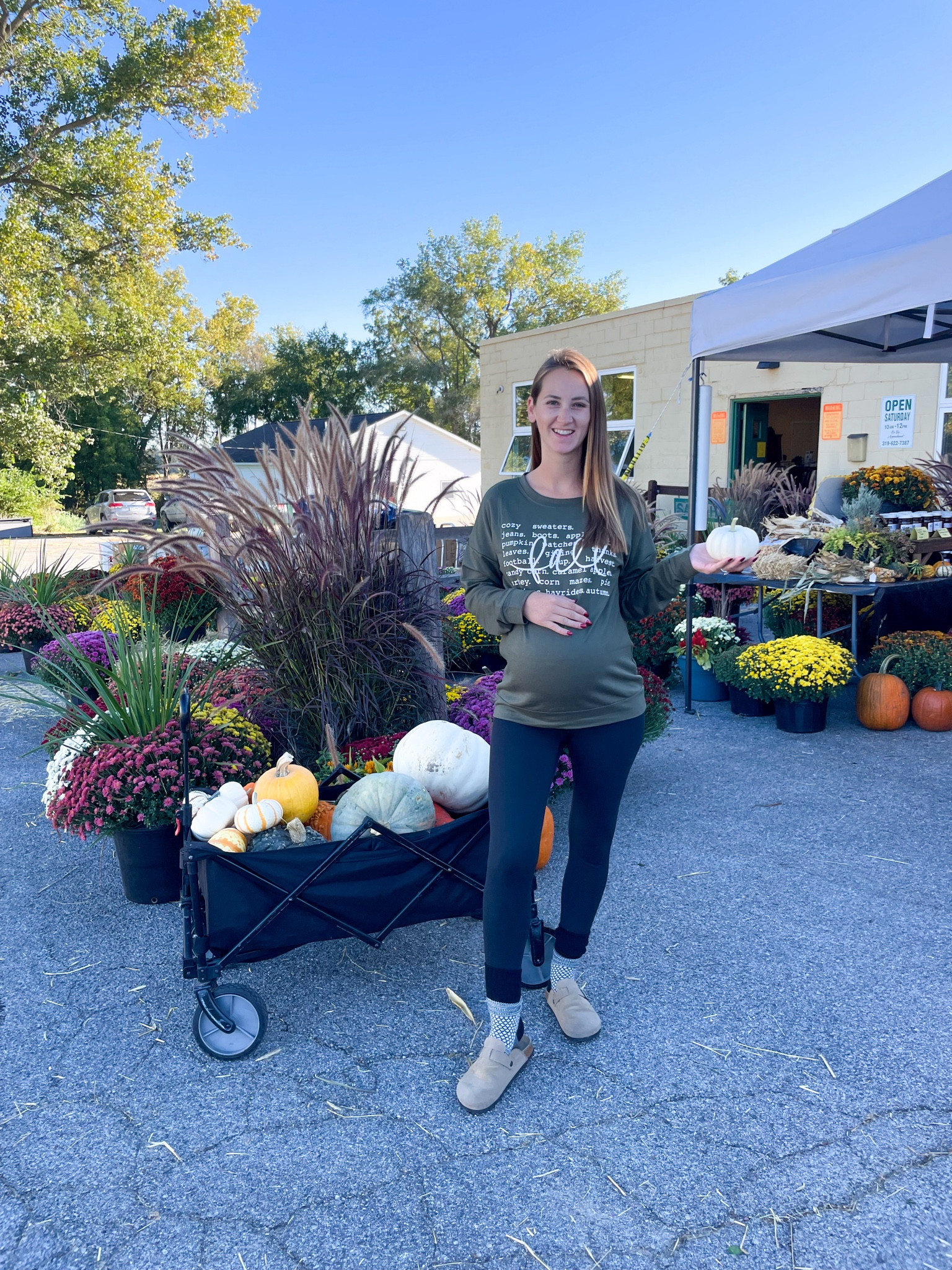 It’s officially the first day of fall! 

Fall outfit, graphic sweatshirt, bump style, Amazon fashion 

#LTKFindsUnder50 #LTKSeasonal #LTKBump